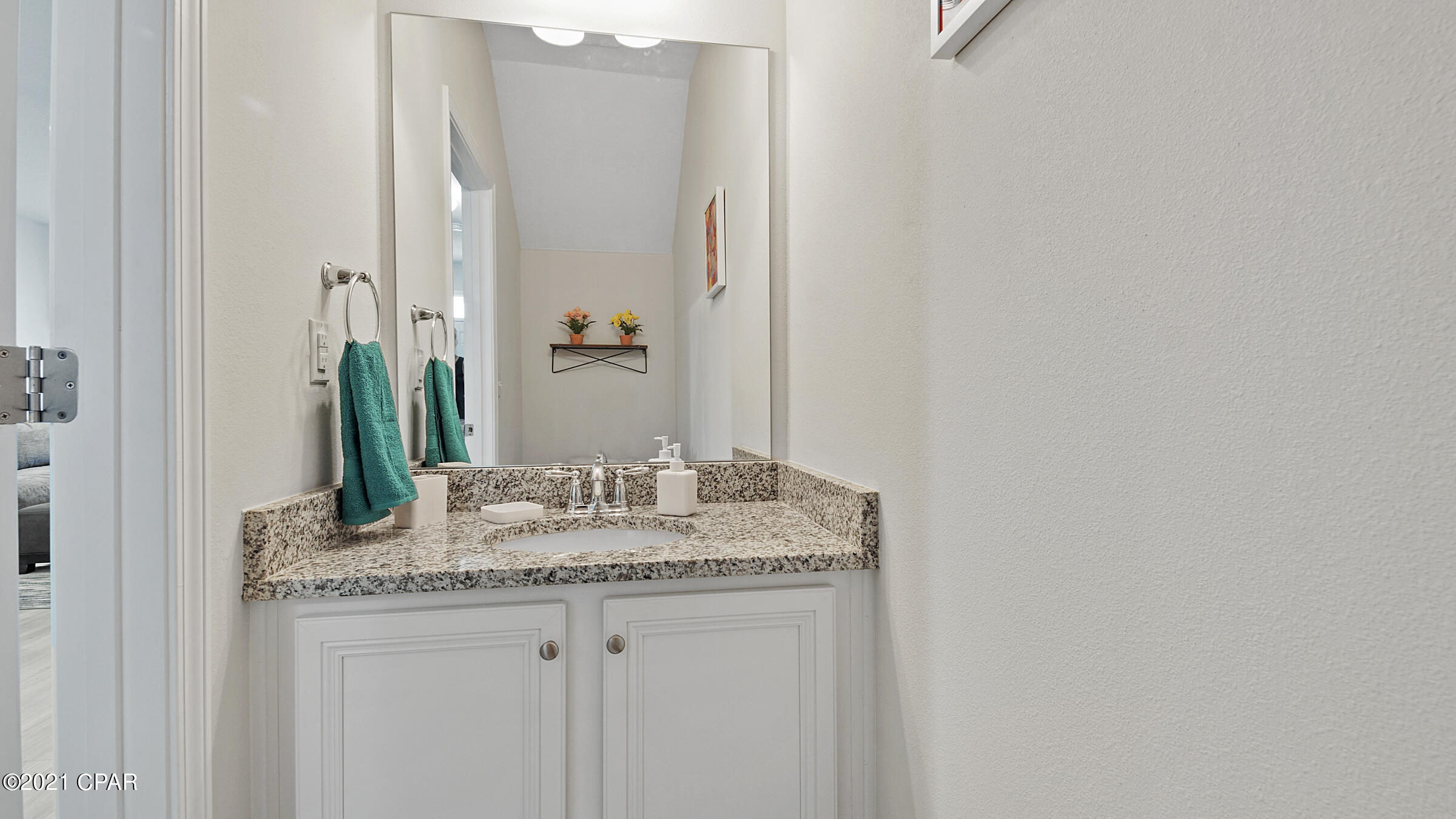 Hathaway Townhomes - Residential Lease