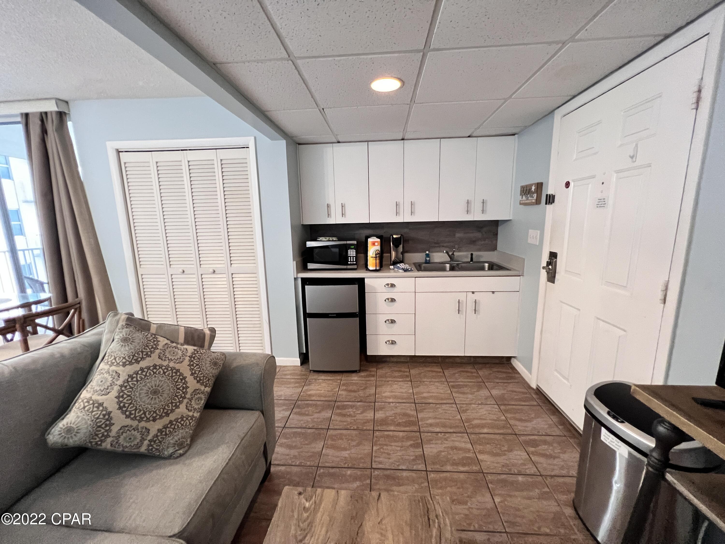 Long Beach Towers I - Residential