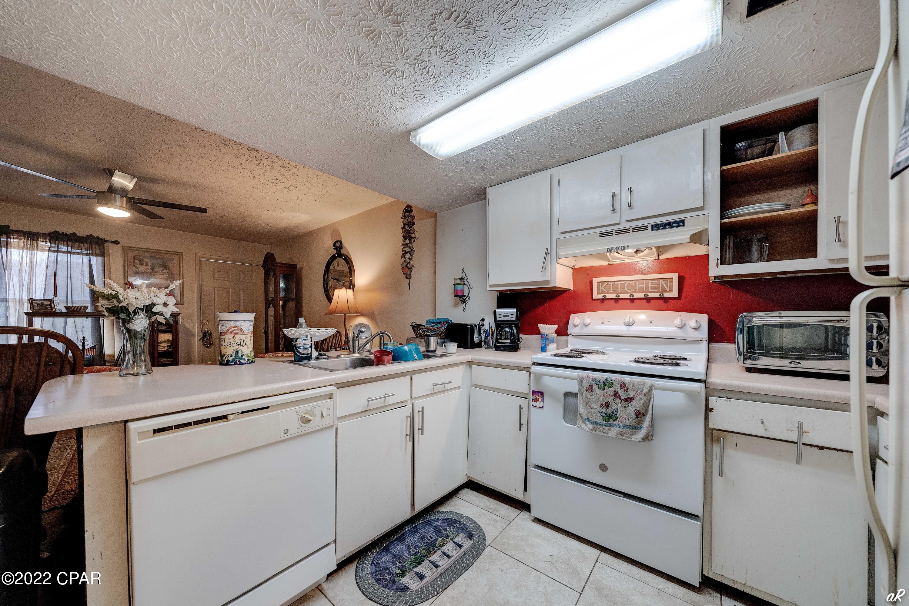 Hidden Lagoon - Residential