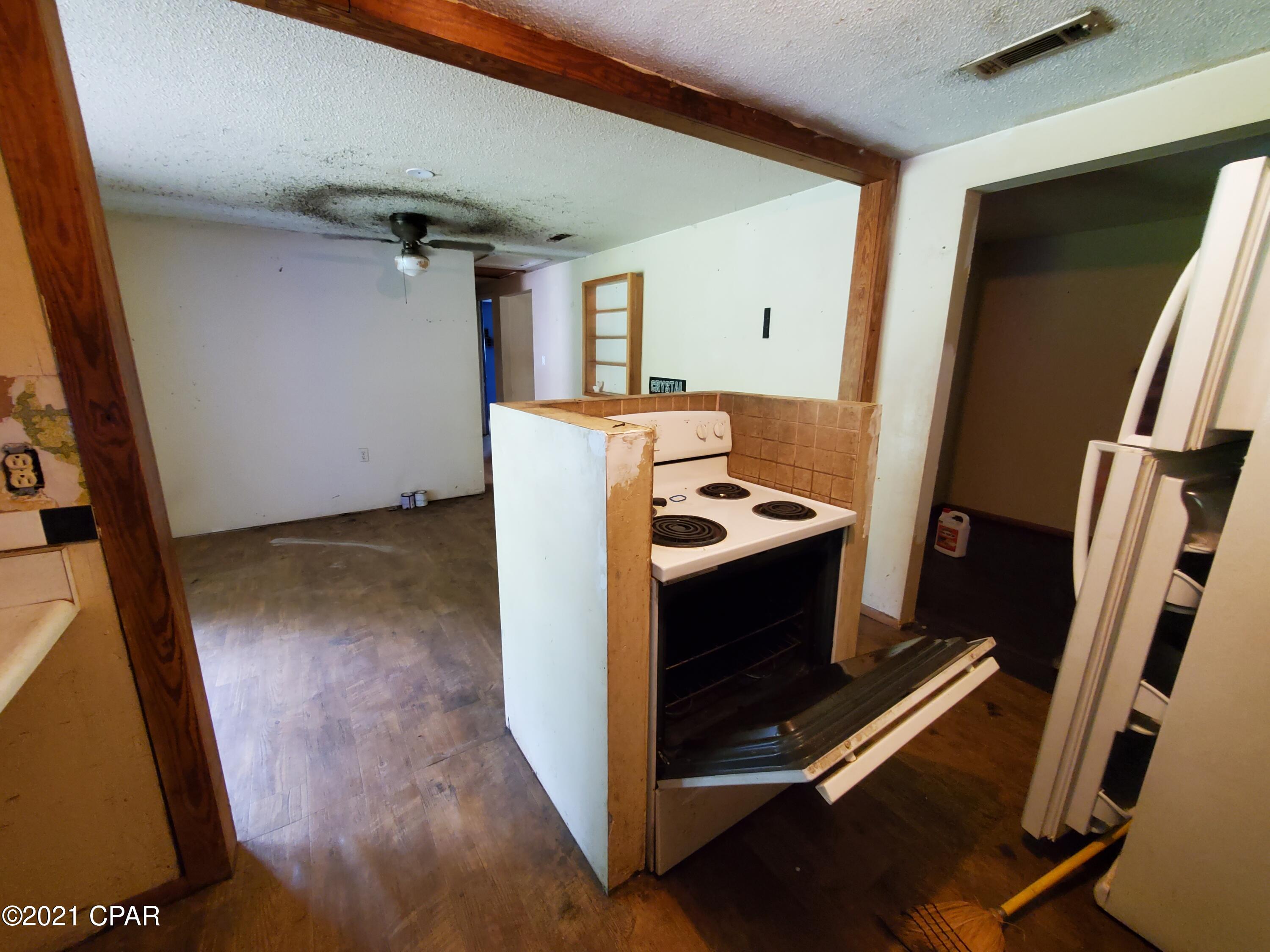 [No Recorded Subdiv] - Residential