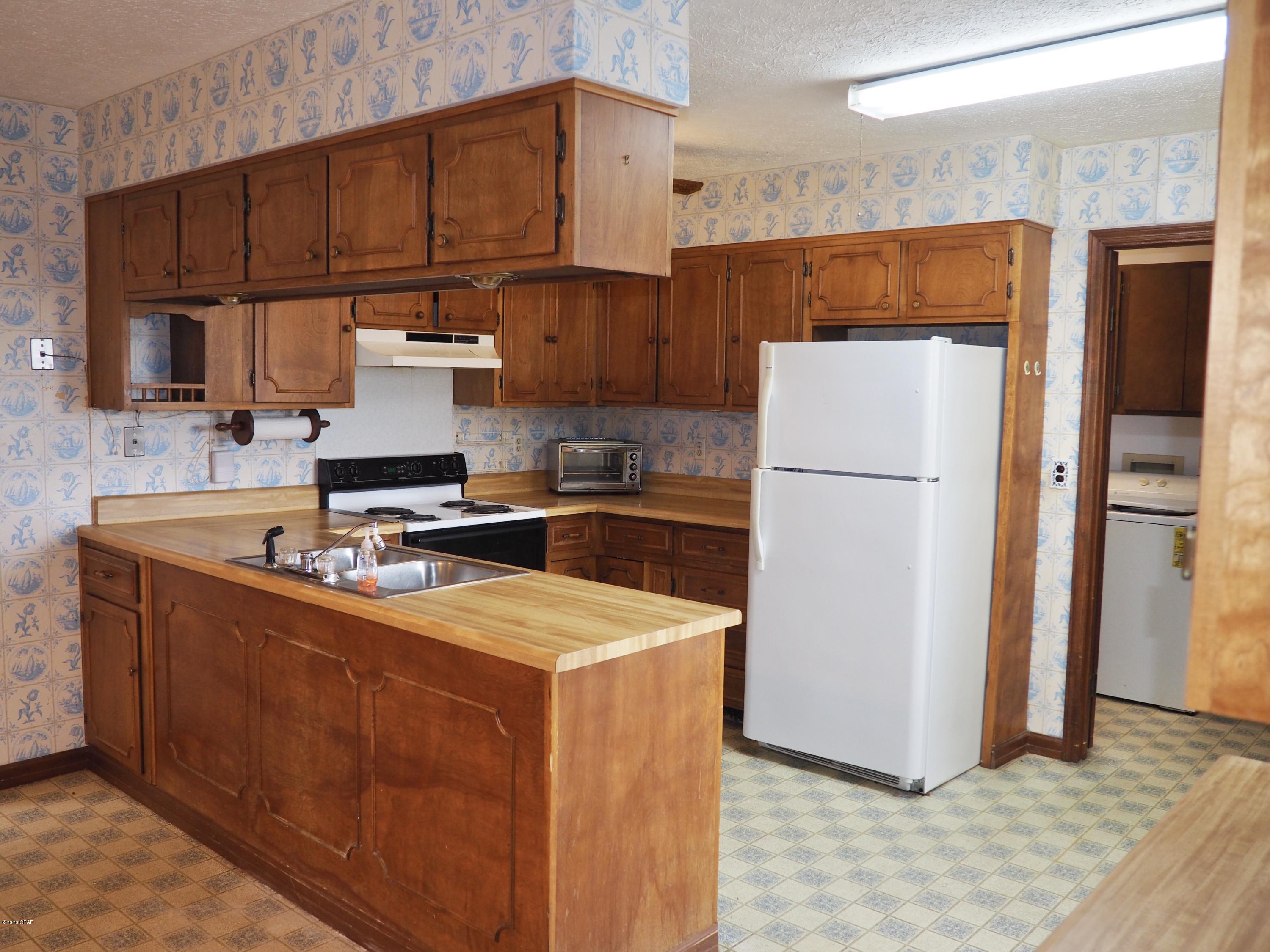 [No Recorded Subdiv] - Residential