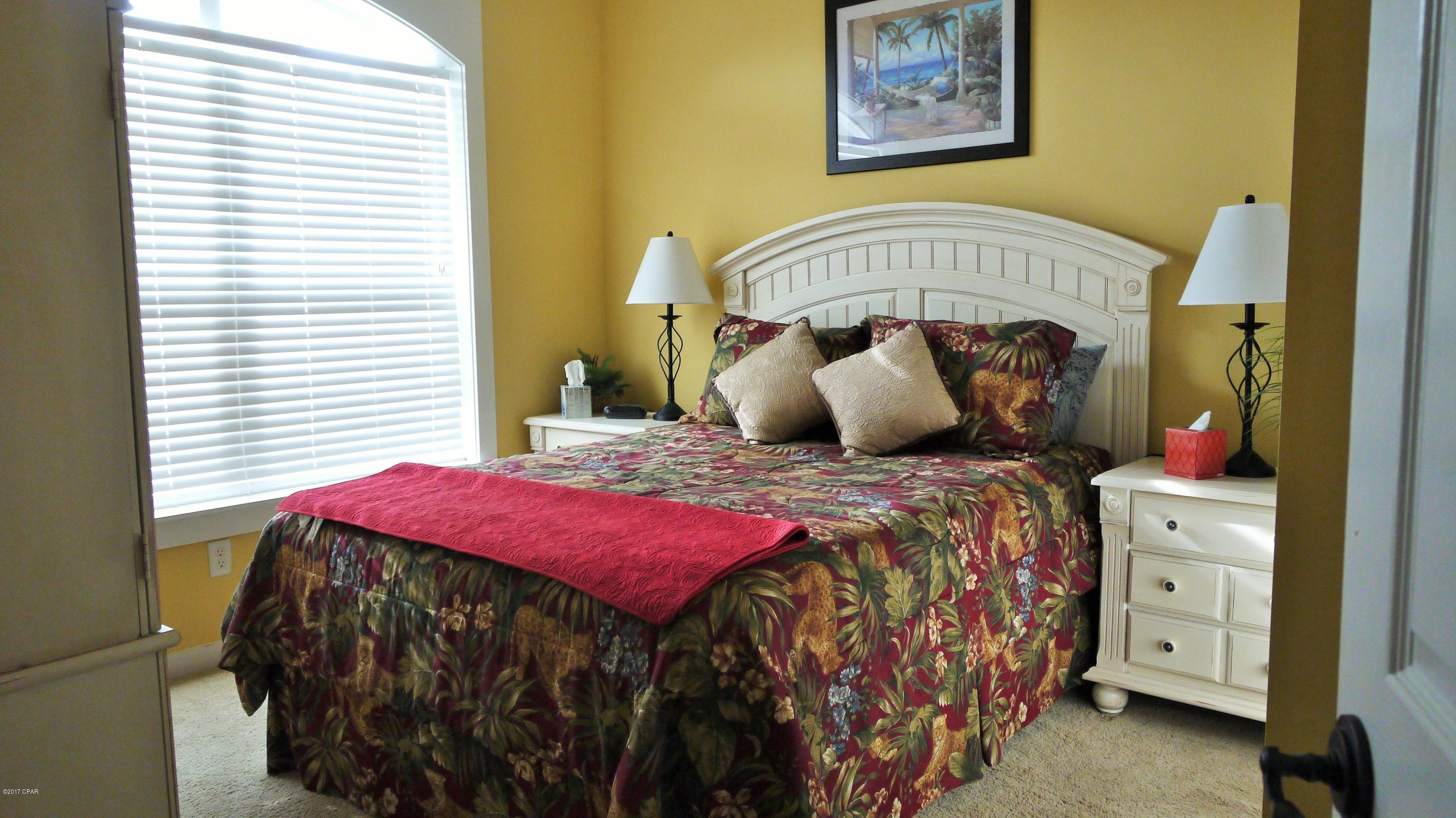 La Valencia Beach Resort - Residential Lease