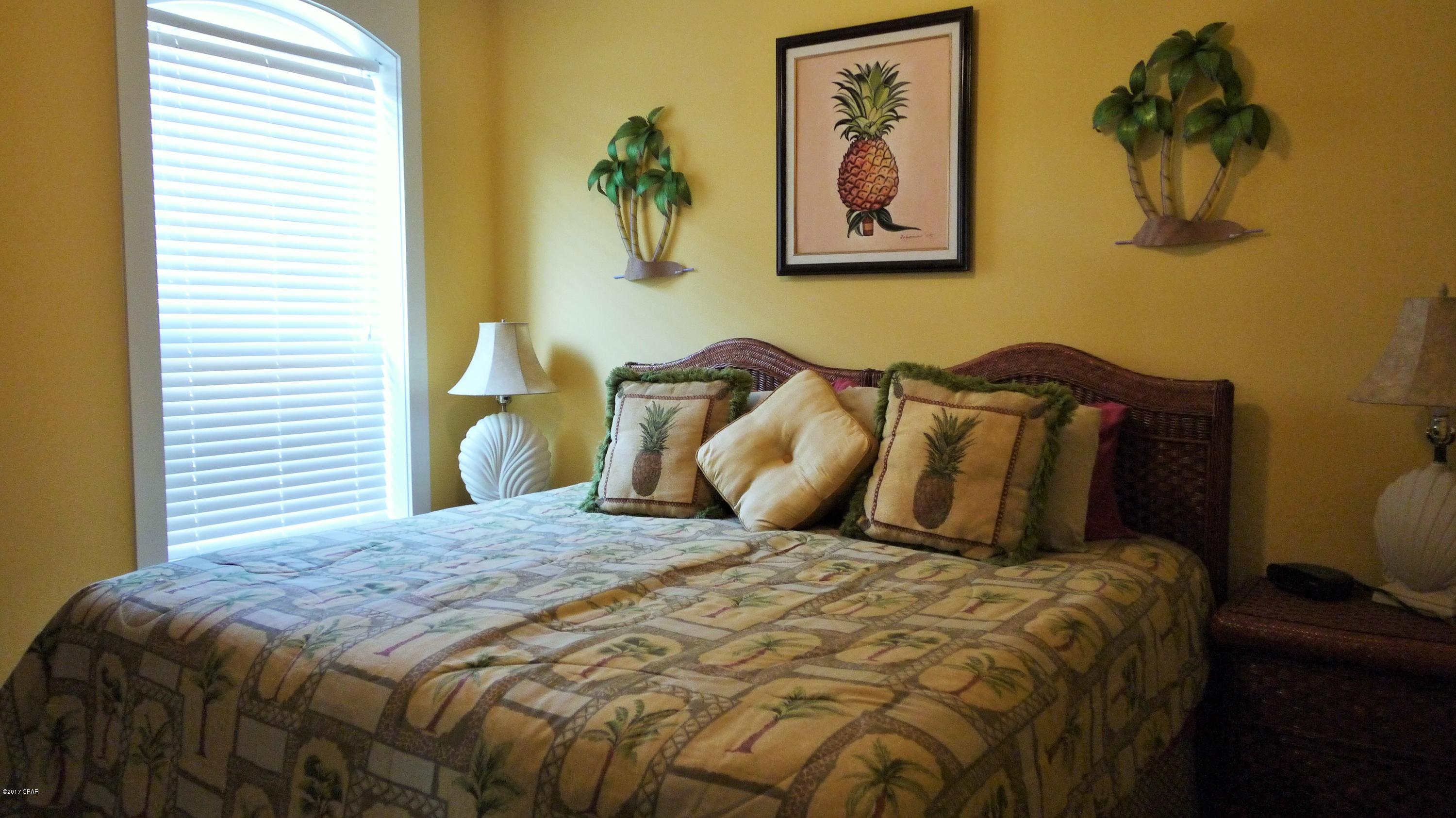 La Valencia Beach Resort - Residential Lease