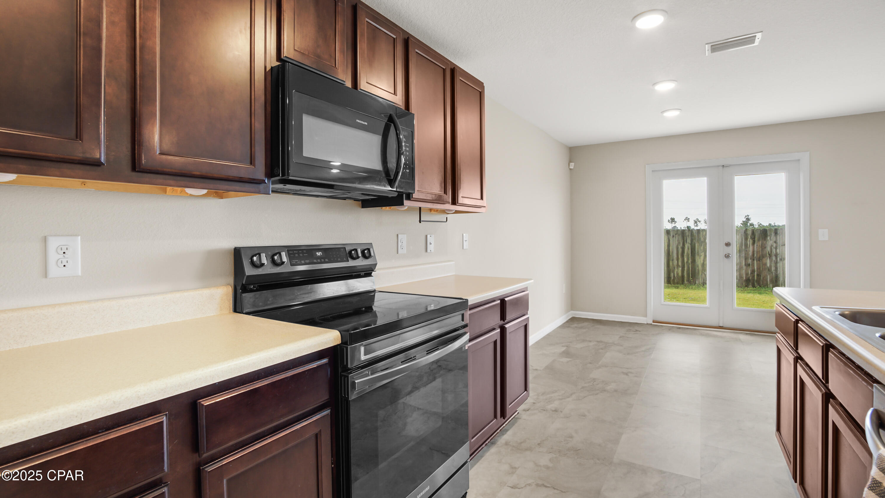 Olde Towne Village - Residential Lease