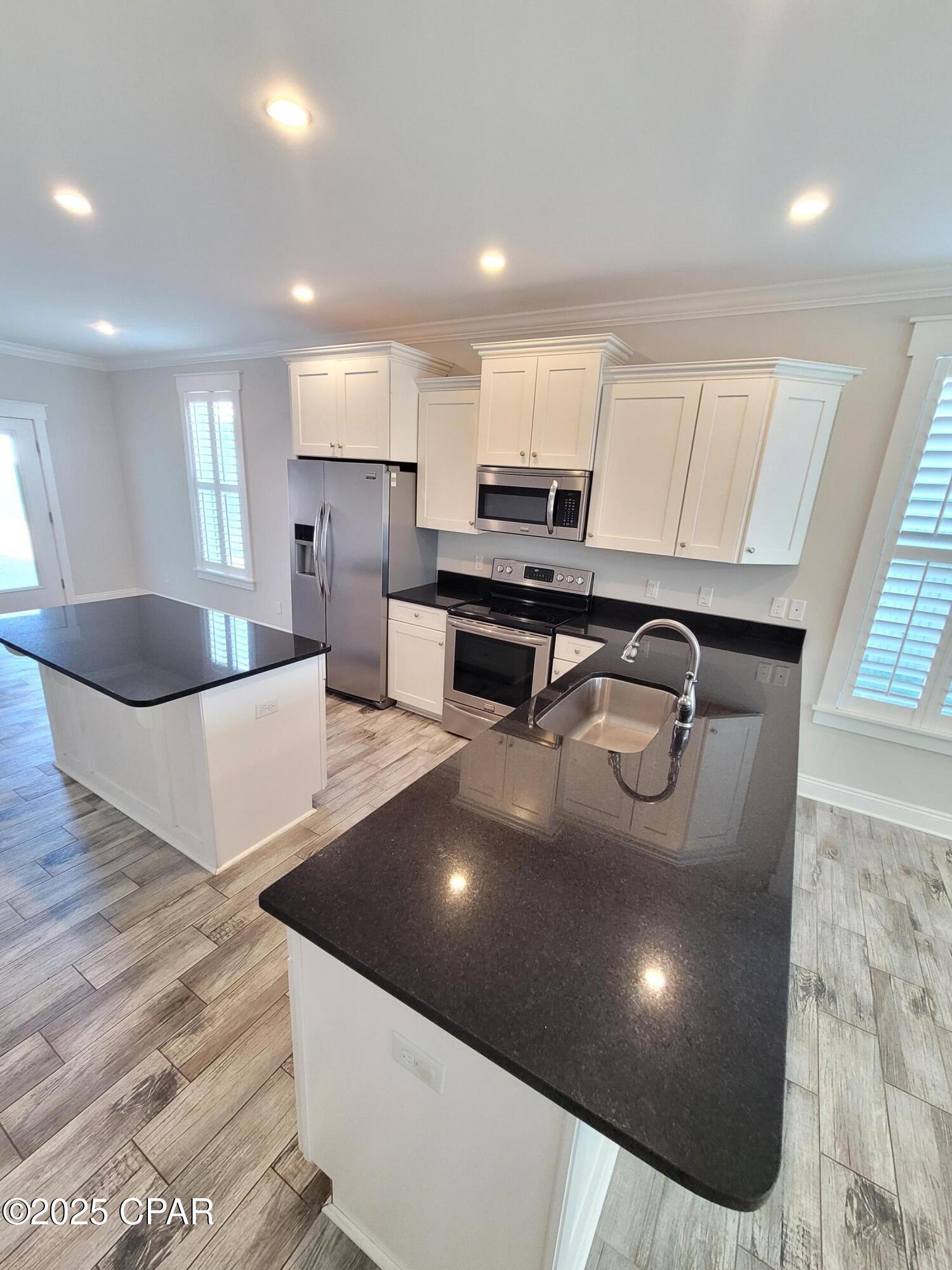 Biltmore Beach 1st Add - Residential Lease