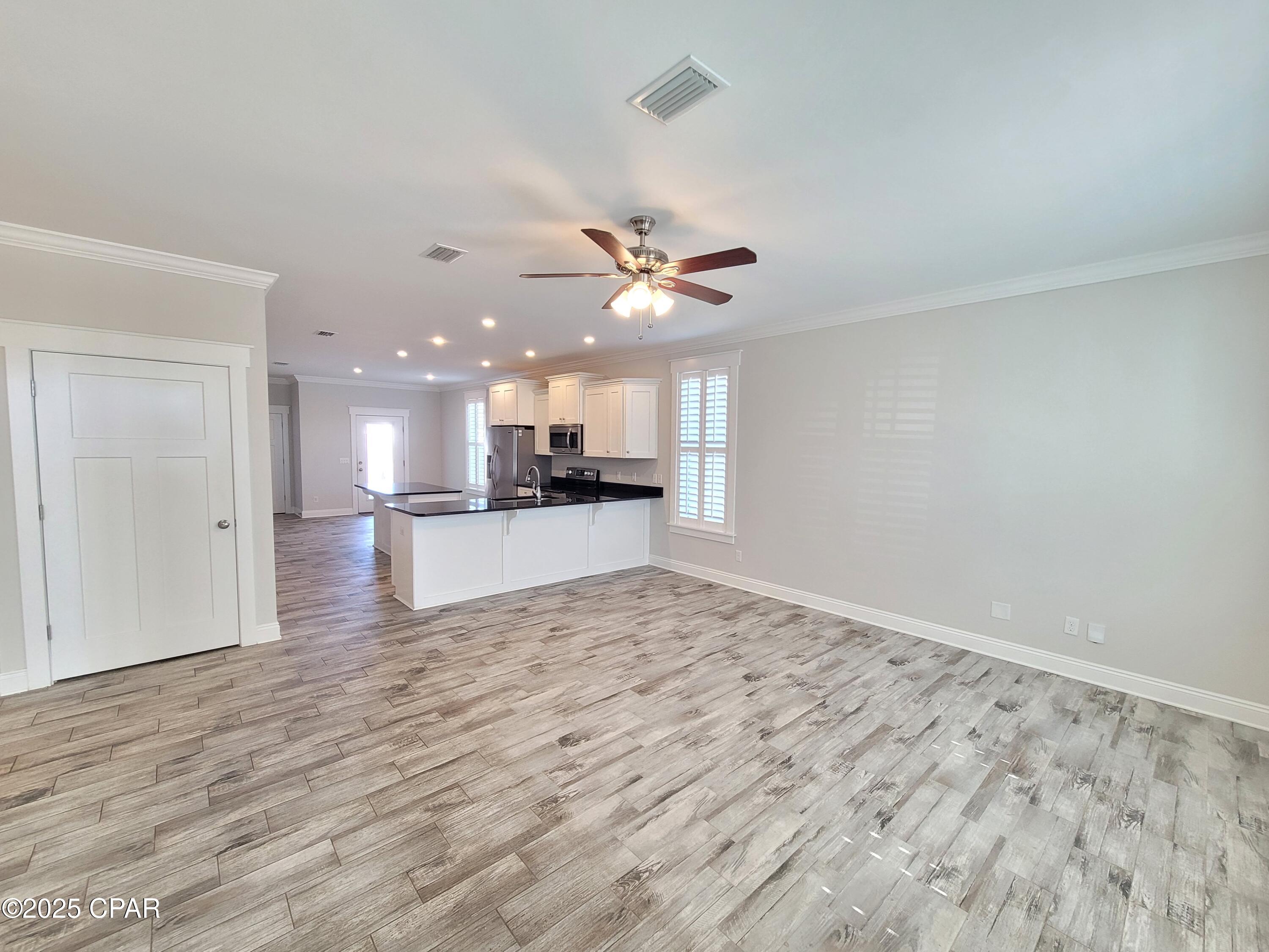 Biltmore Beach 1st Add - Residential Lease