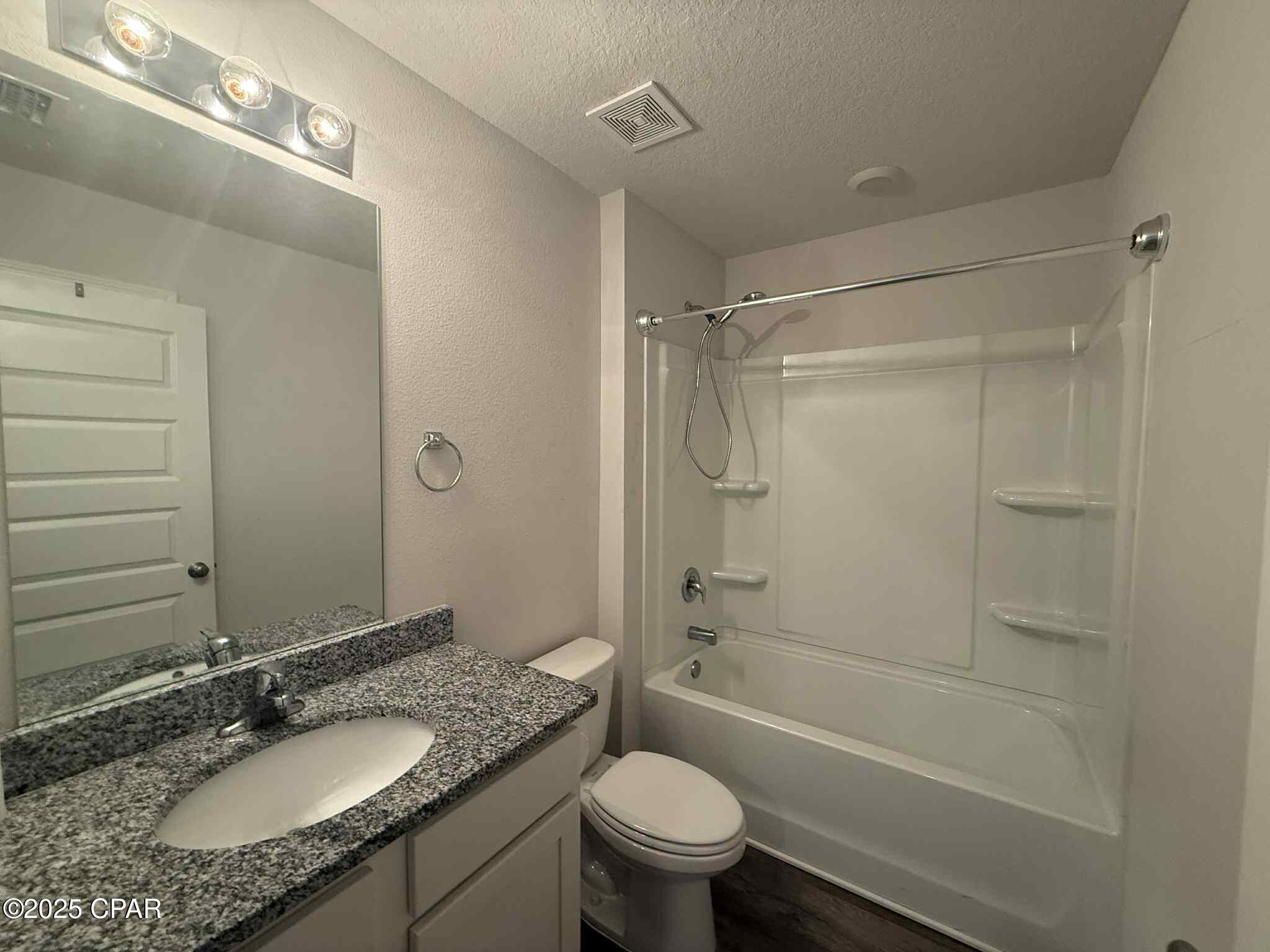 [No Recorded Subdiv] - Residential Lease