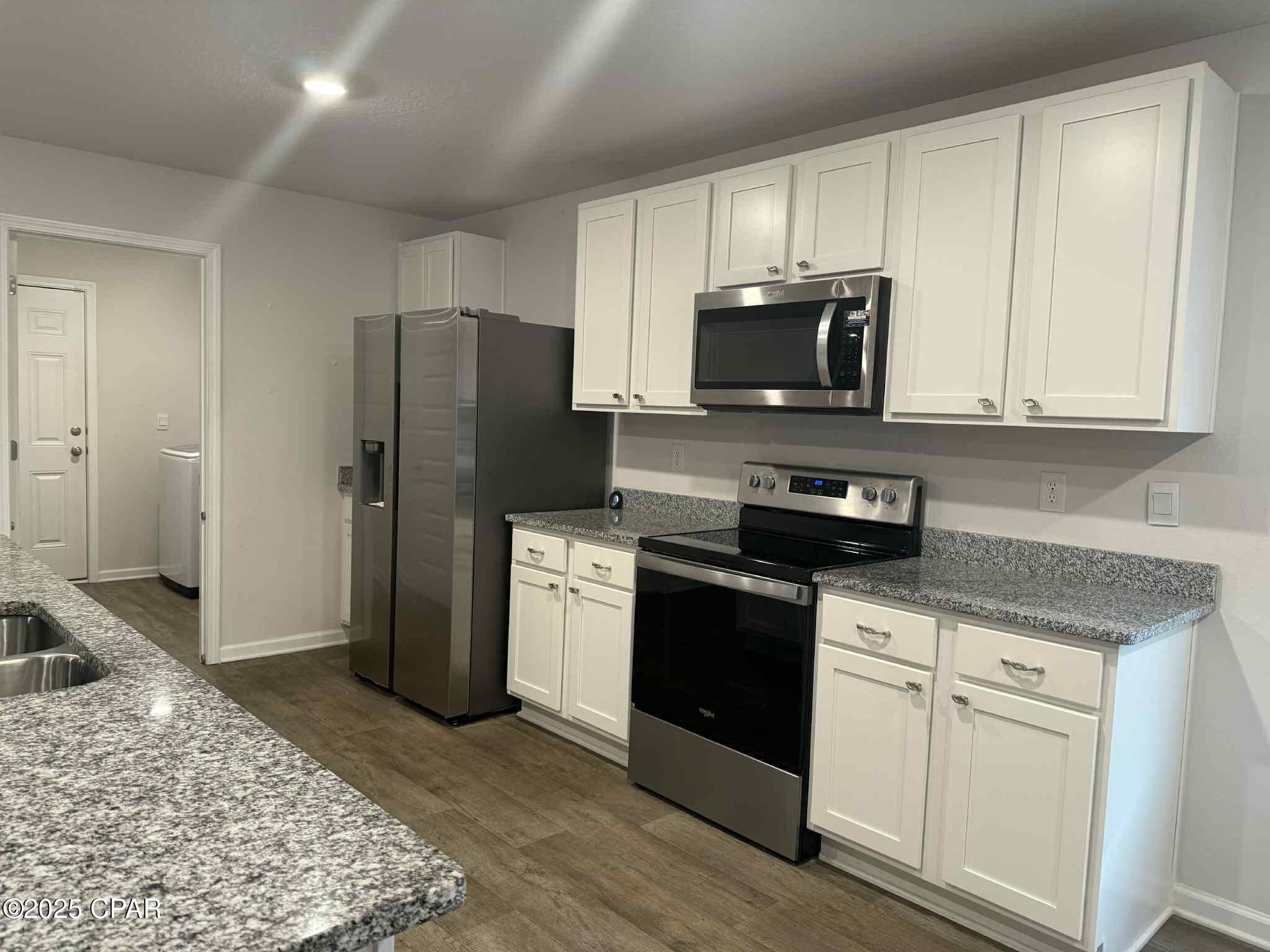 [No Recorded Subdiv] - Residential Lease