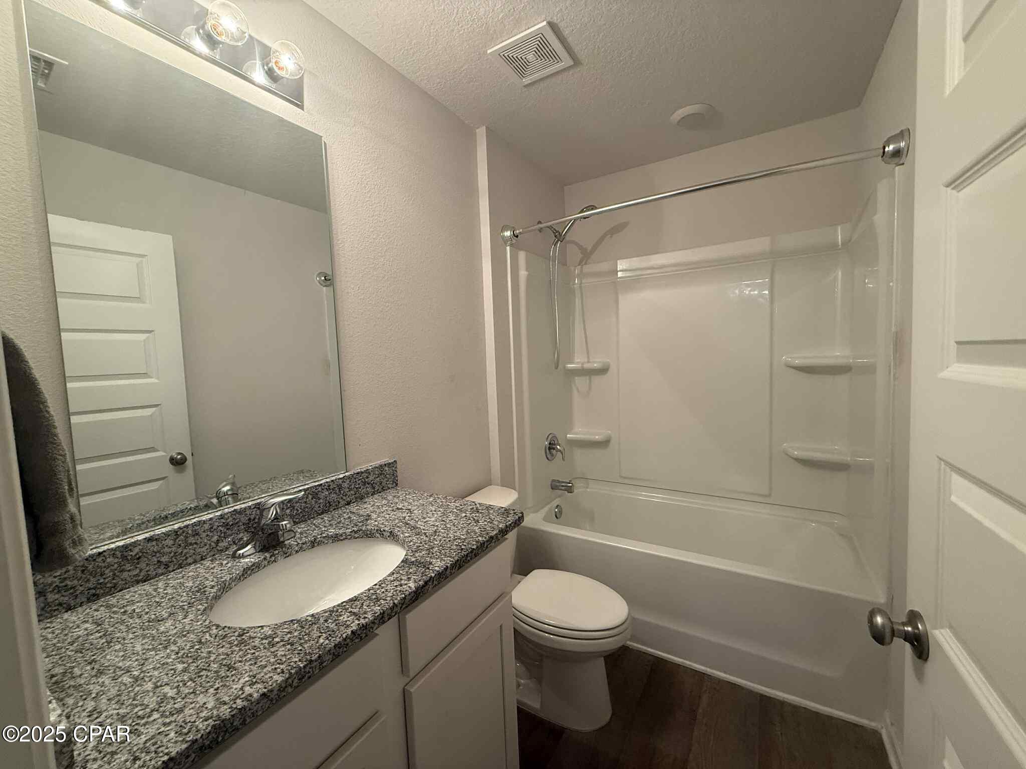 [No Recorded Subdiv] - Residential Lease