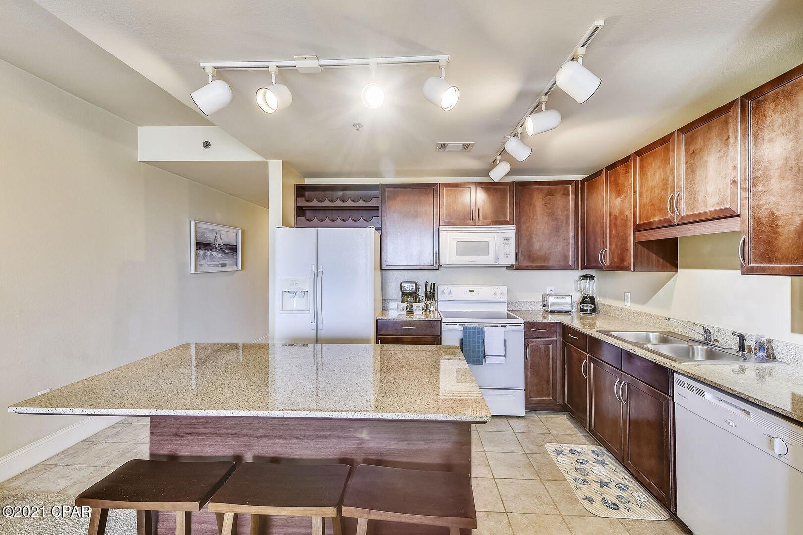 Laketown Wharf - Residential