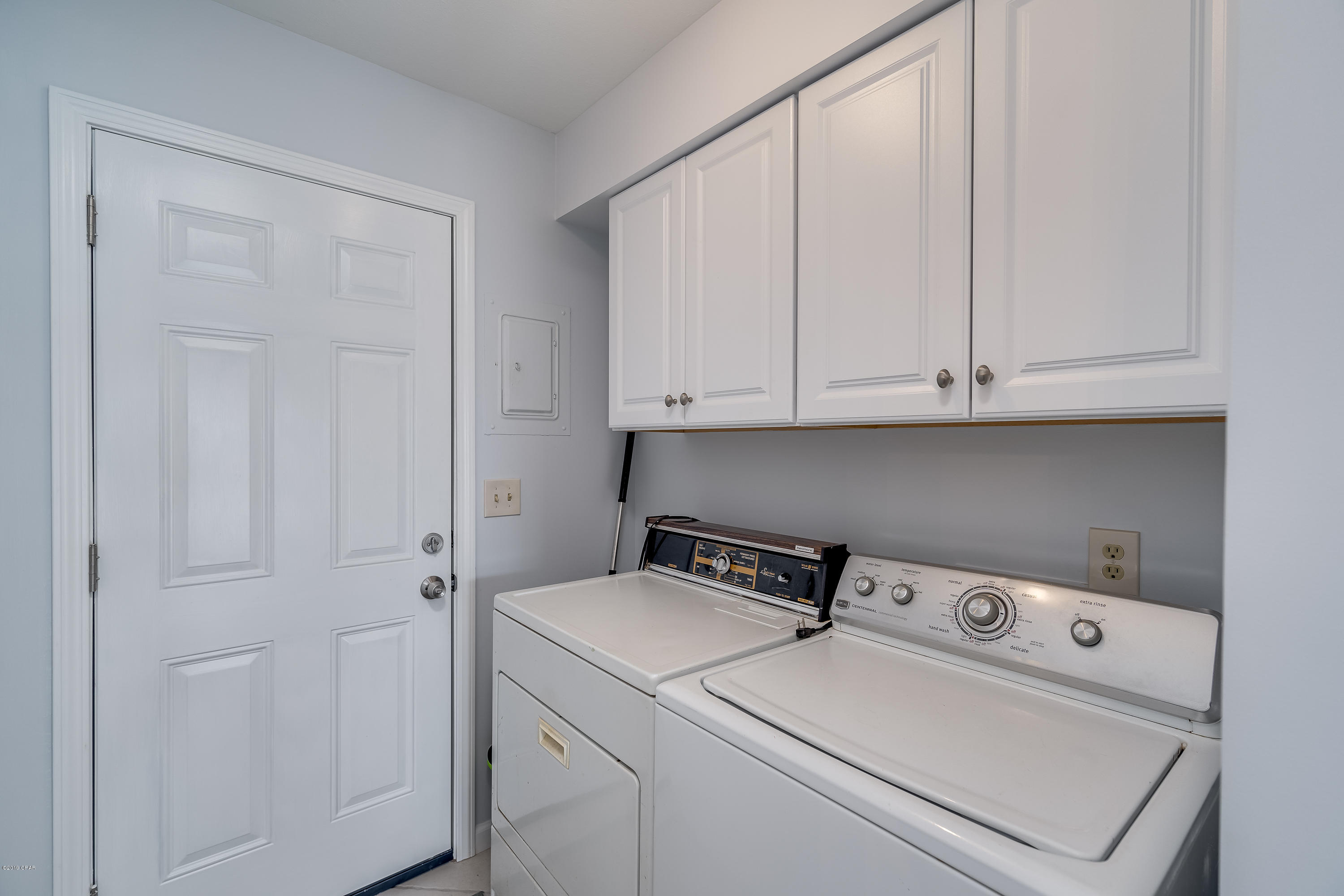 Imperial Oaks - Residential