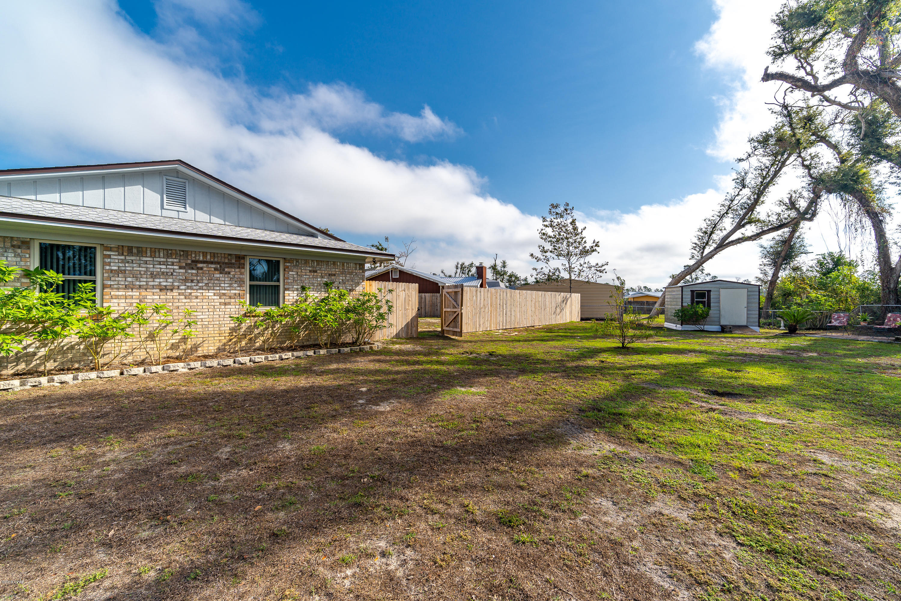 Imperial Oaks - Residential