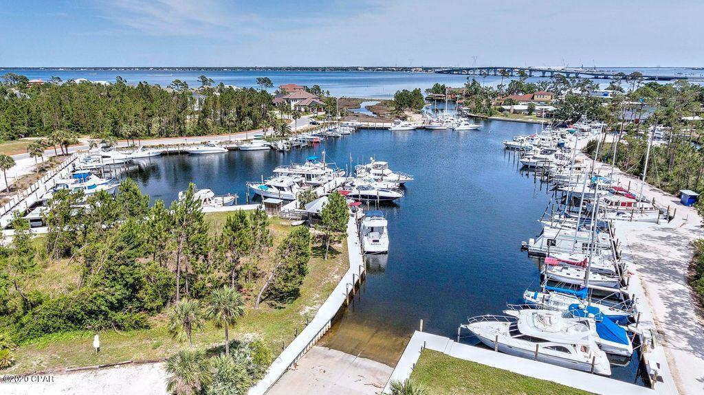 Dolphin Bay - Residential