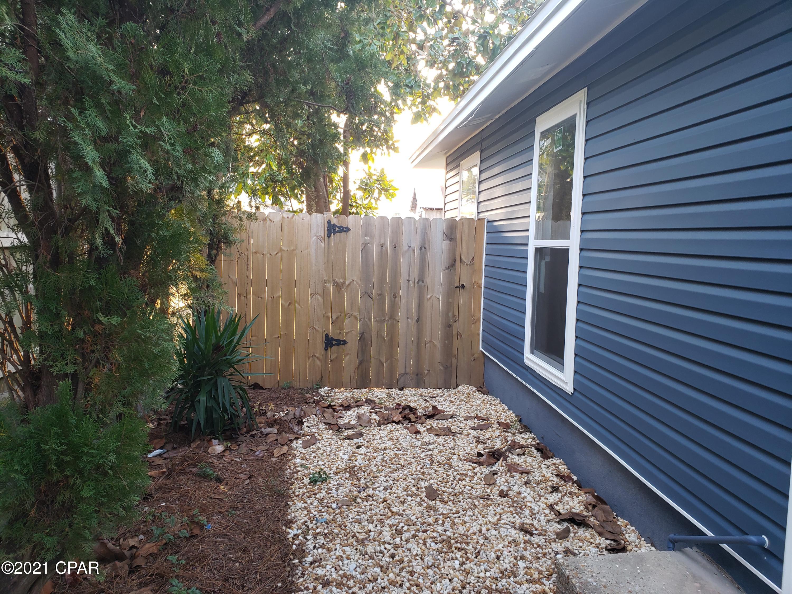 Biltmore Beach 1st Add - Residential Lease