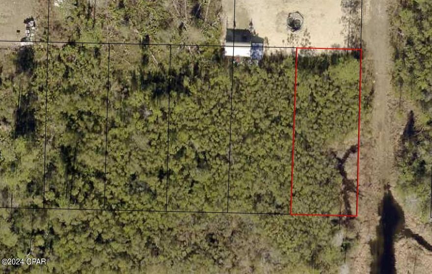 Homestead Lot or Investor Opportunity. The Green Hills subdivision in Fountain is country living with the convenience of a short drive to Panama City. R-2 Zoning. Manufactured Homes allowed.
