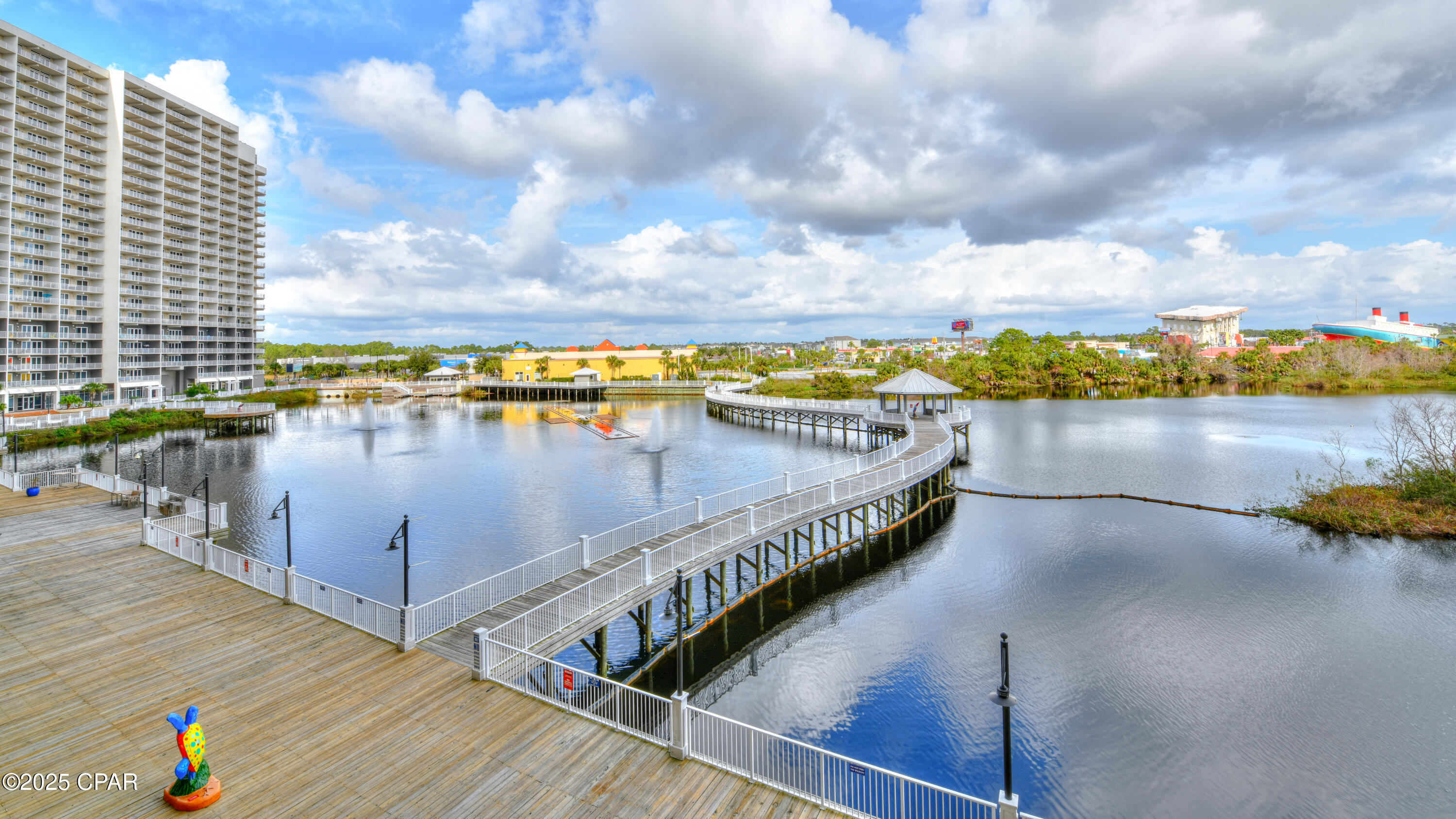 Laketown Wharf - Residential