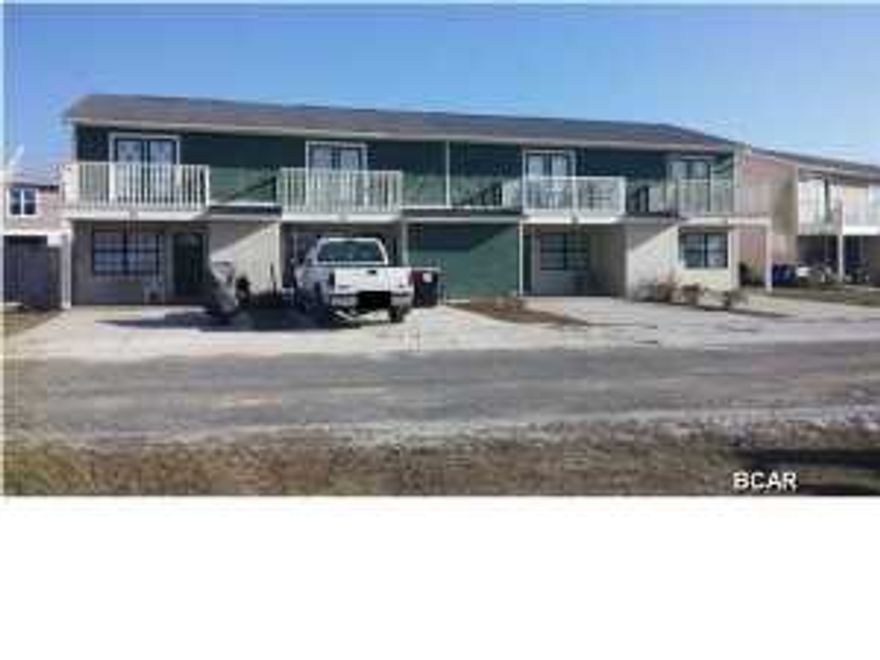 BEACH LOCATION WITH NO HOA. JUST A 2 MINUTE WALK FROM GULF BEACH ACCESS 95, AND 10 MIN DRIVE TO PIER PARK, SITS THIS NICE TWO BEDROOM TOWN HOME. DONT PASS THIS ONE BY IF YOUR LOOKING FOR AN AFFORDABLE BEACH RETREAT, INVESTMENT PROPERTY, OR TO MAKE A HOME ON THE WEST END OF THE BEACH. BEST OF ALL, THIS PROPERTY HAS NO HOA FEES.