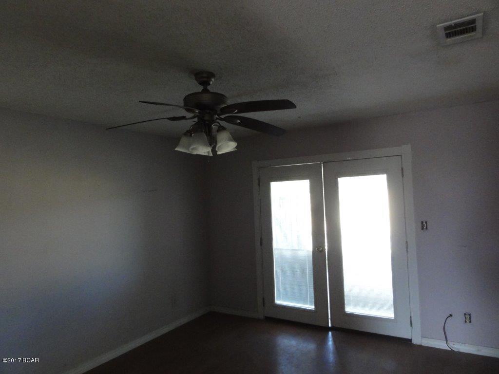 Lakeside Villas - Residential