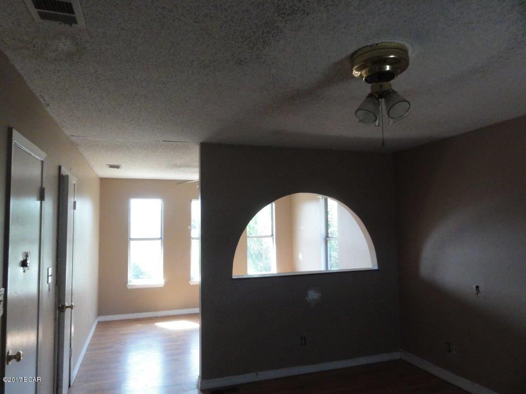 Lakeside Villas - Residential