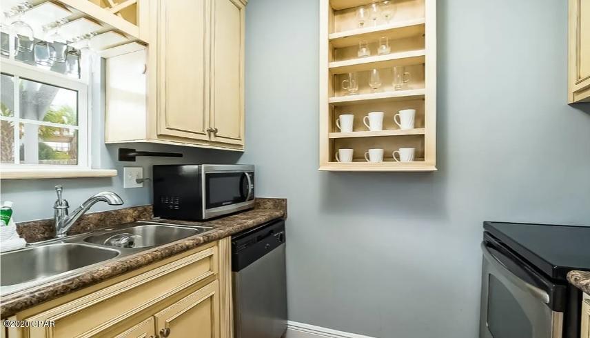 Riviera Beach - Residential