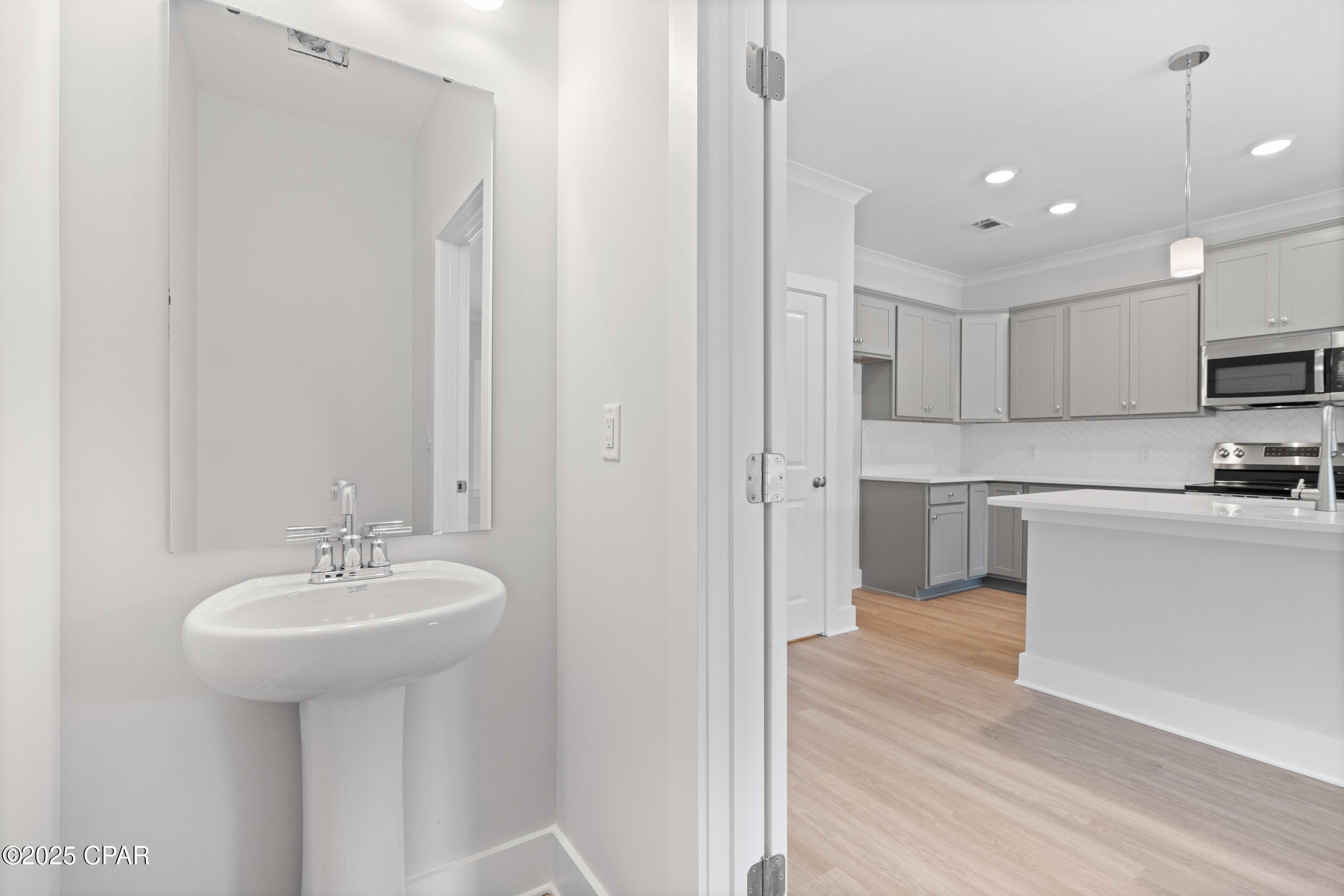 Colonial Landing - Residential