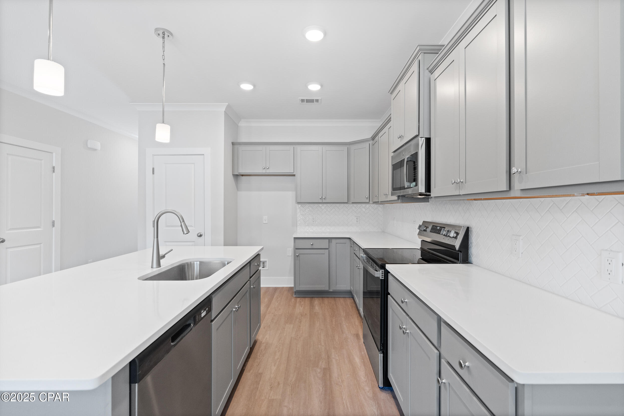 Colonial Landing - Residential