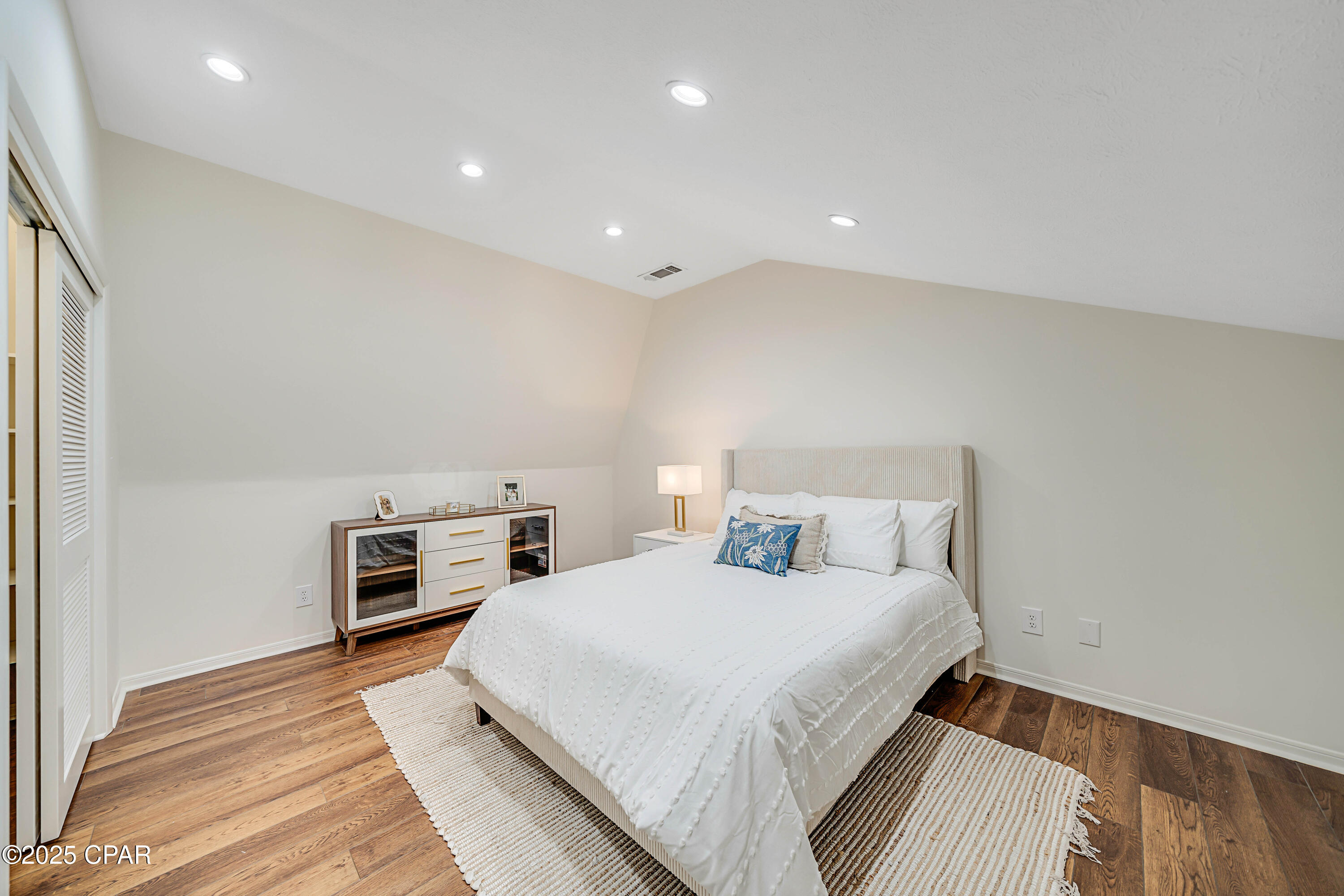 Bay Point Harbour Villas - Residential