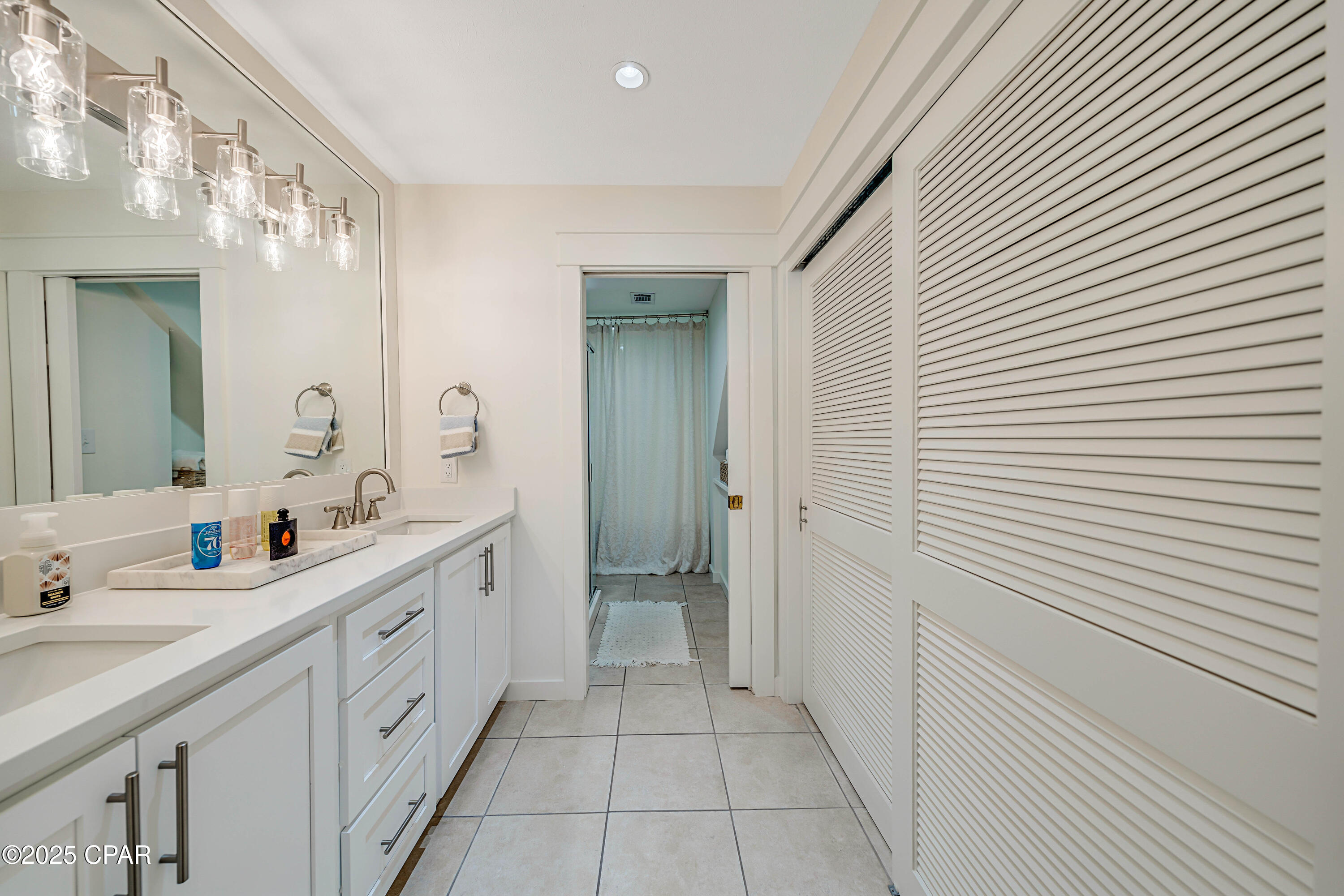 Bay Point Harbour Villas - Residential