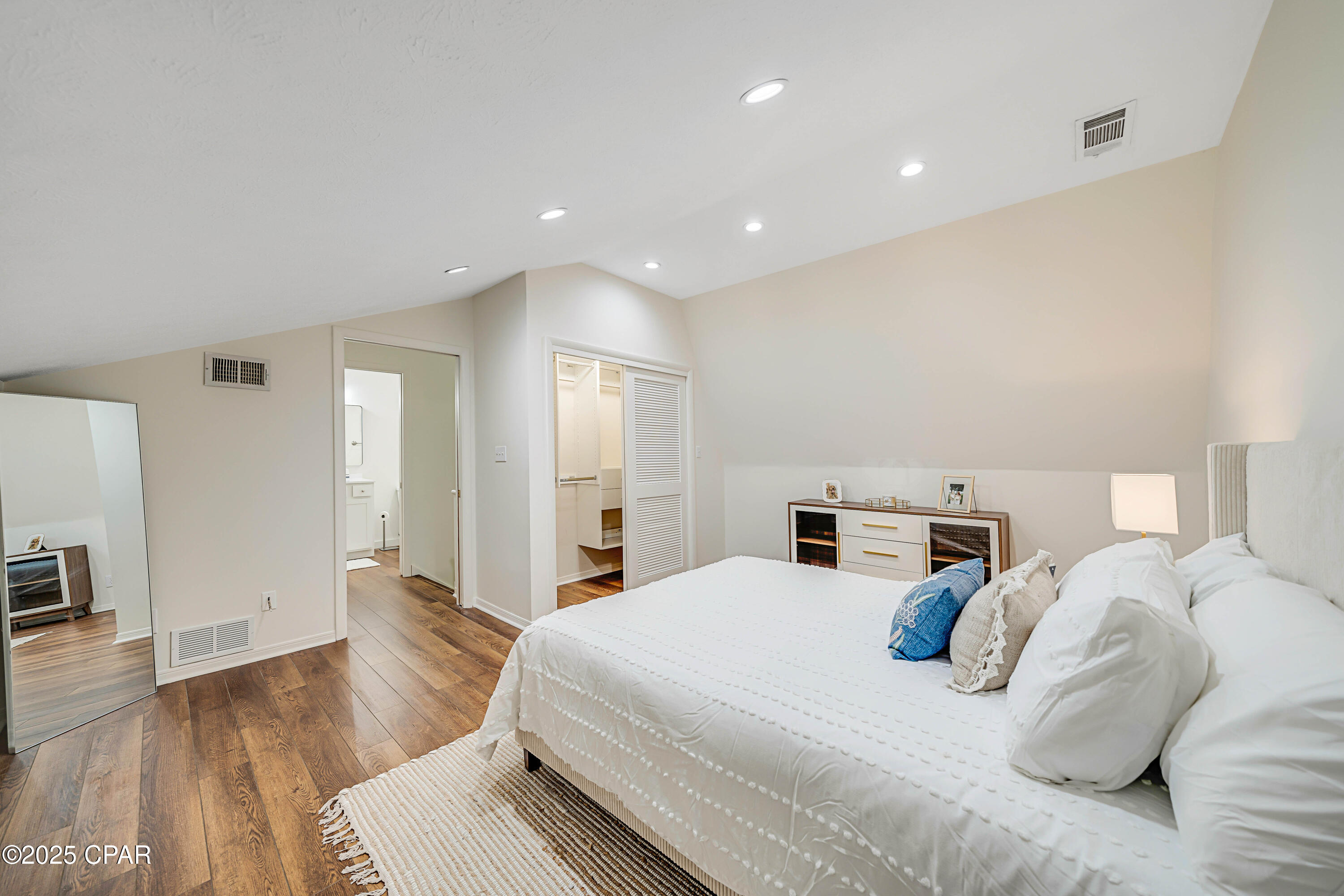 Bay Point Harbour Villas - Residential