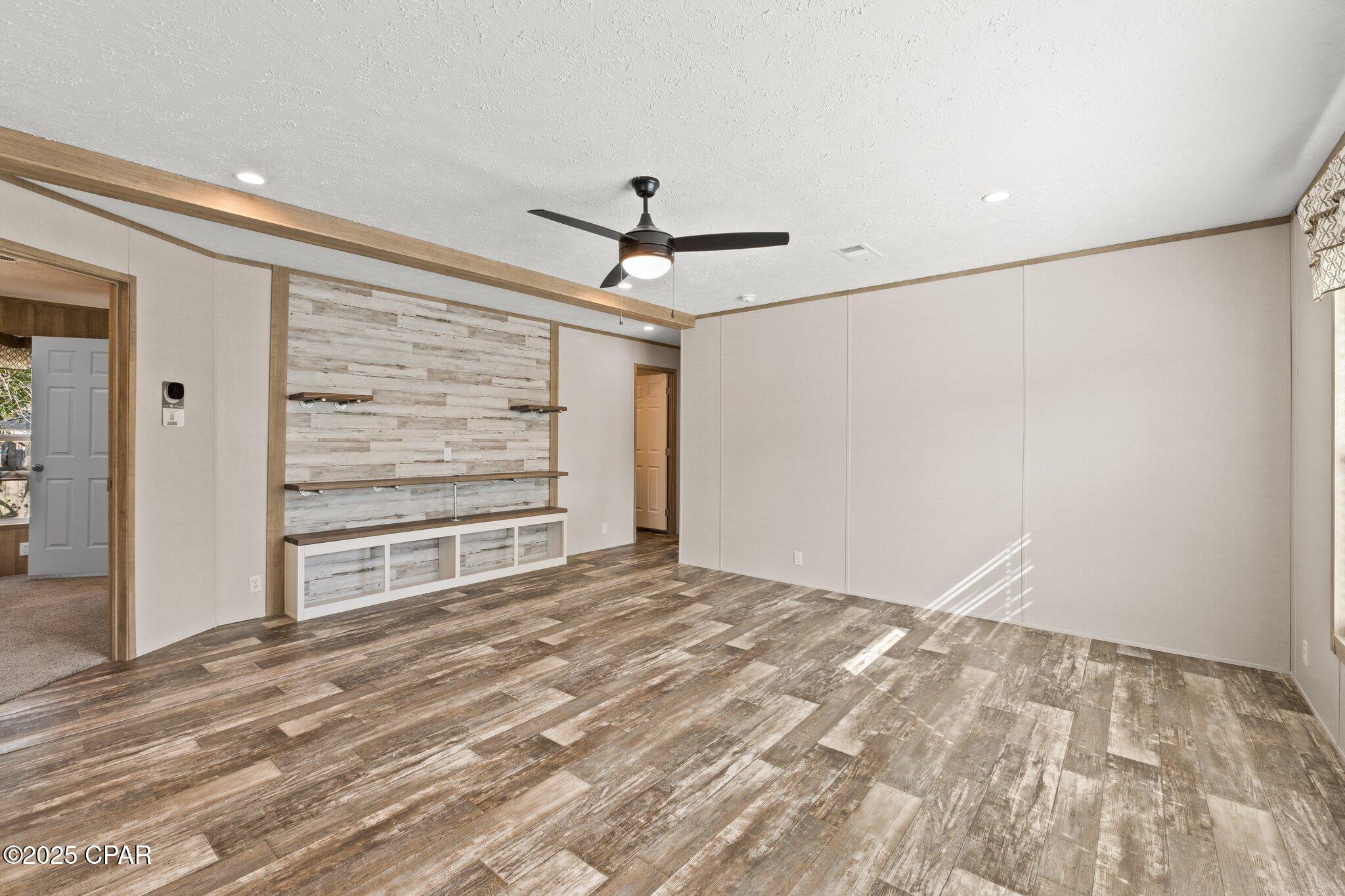 E Springfield - Residential