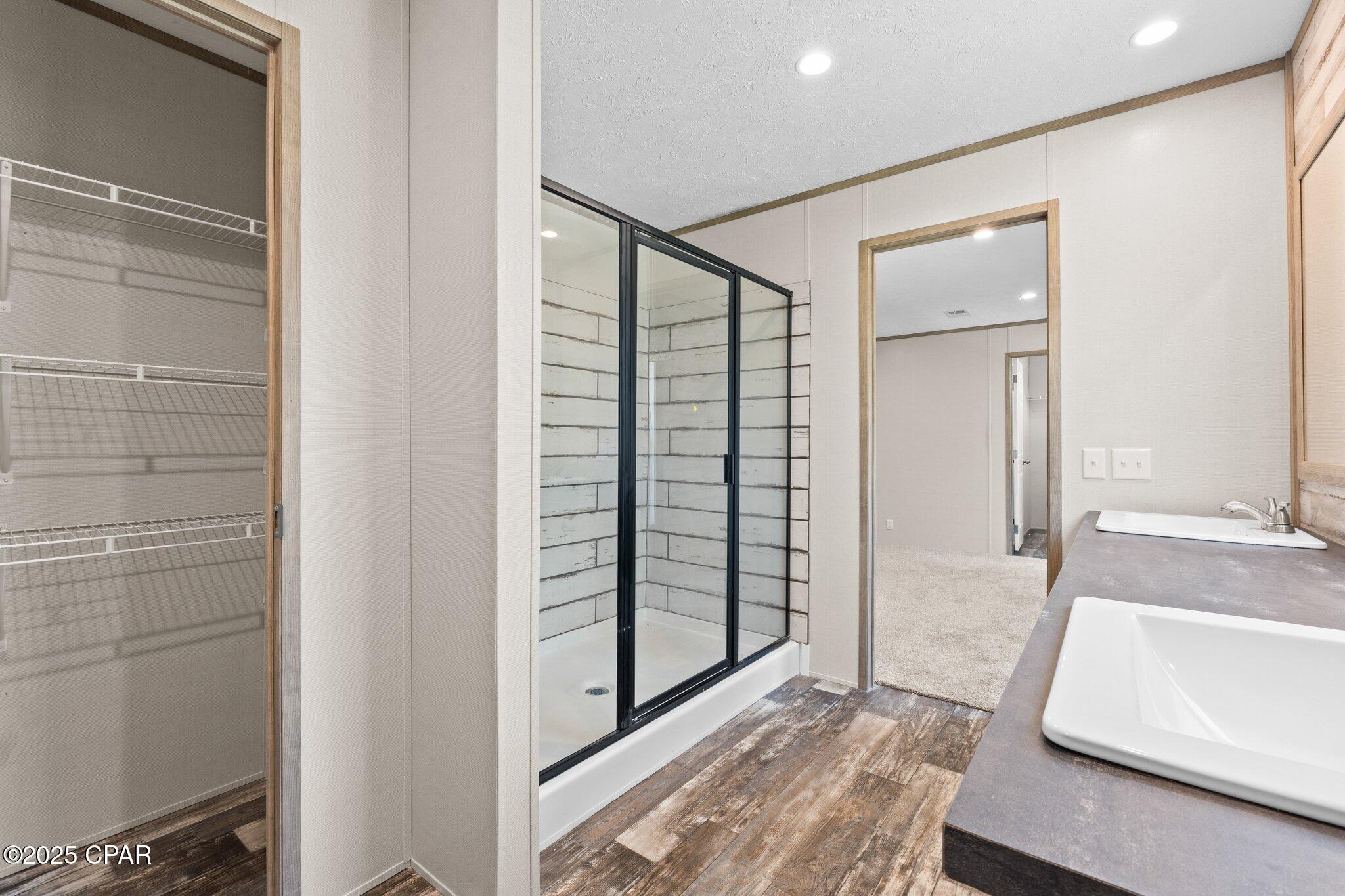 E Springfield - Residential