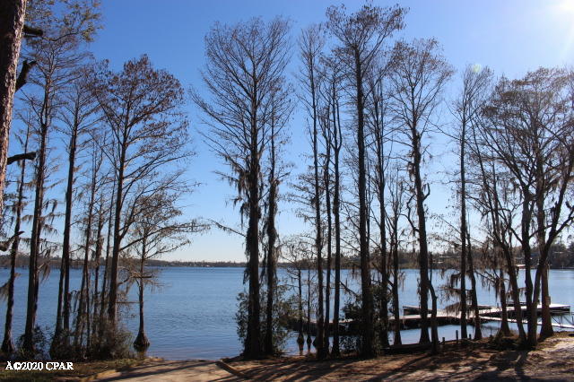 Compass Lake In The Hills - Residential