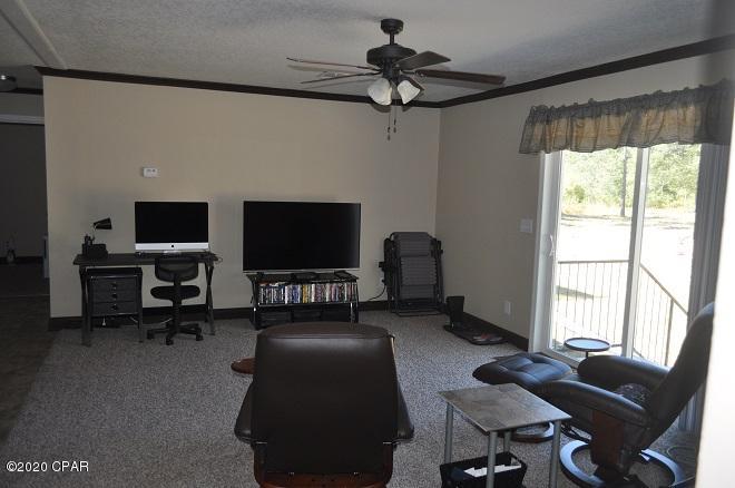 Compass Lake In The Hills - Residential