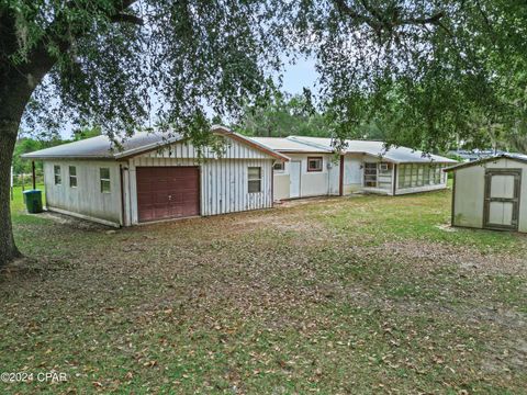 A home in Blountstown