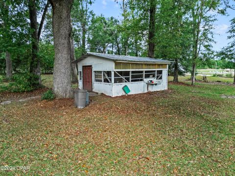 A home in Blountstown