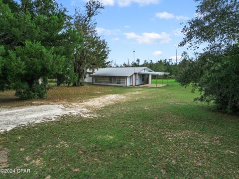 A home in Blountstown