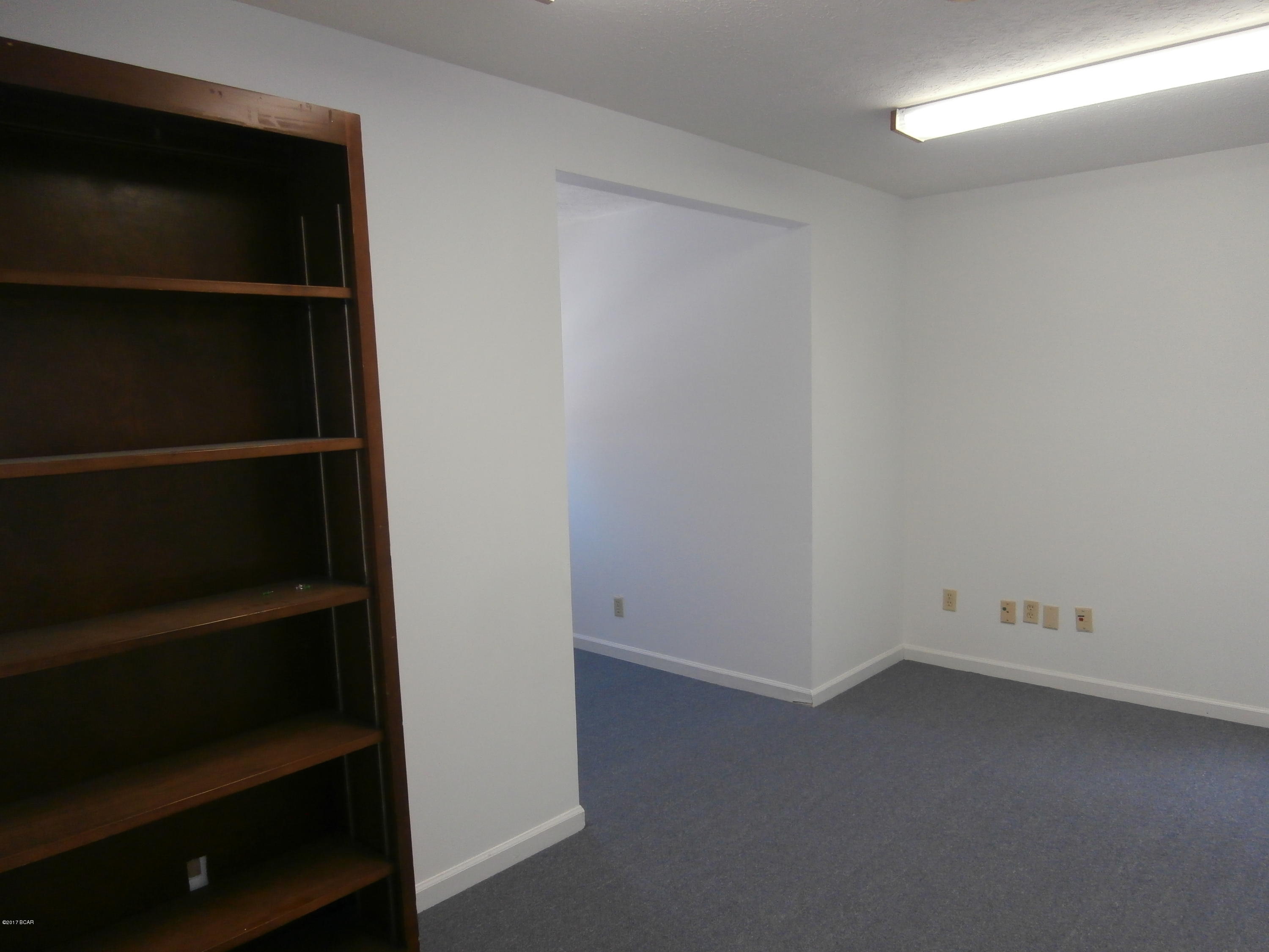 Forest Park - Commercial Lease