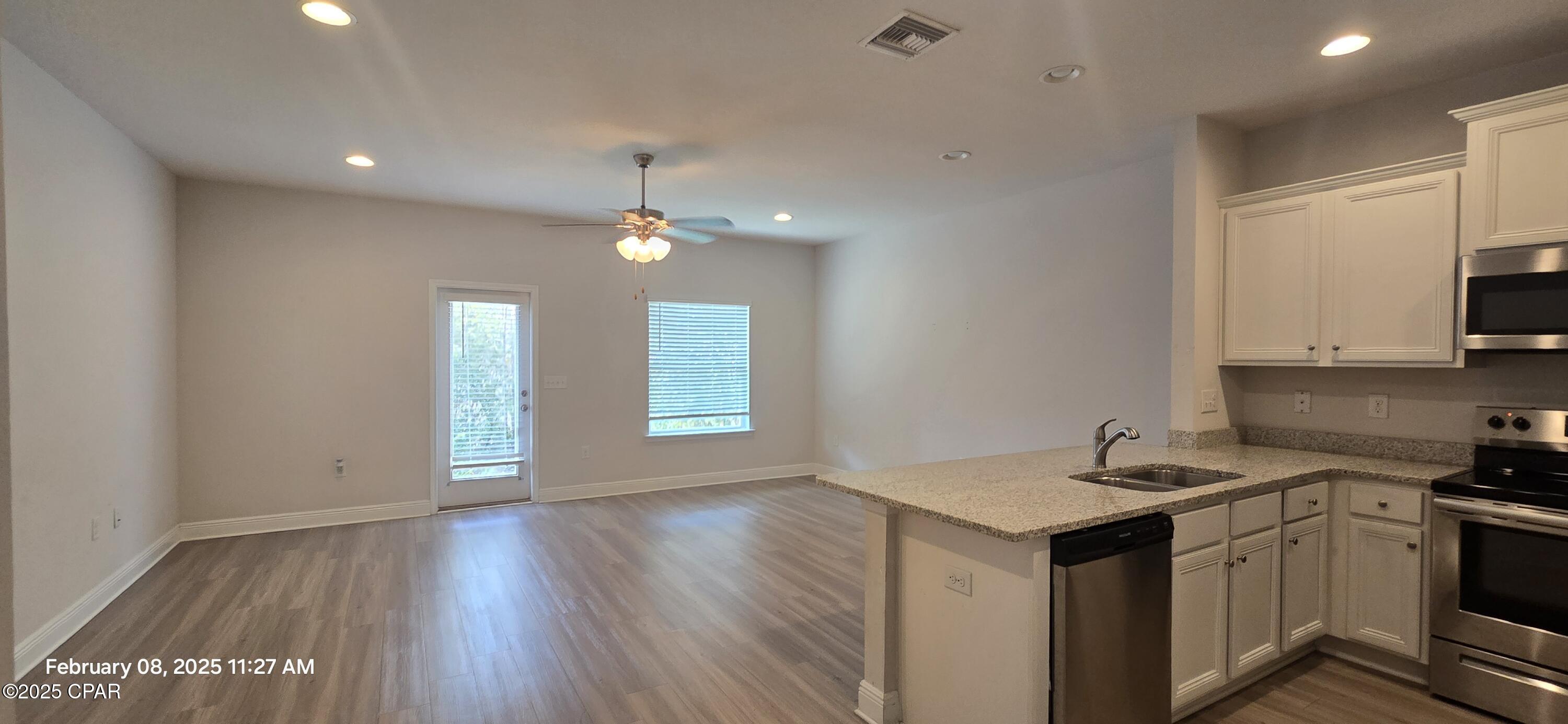 Hathaway Townhomes - Residential Lease