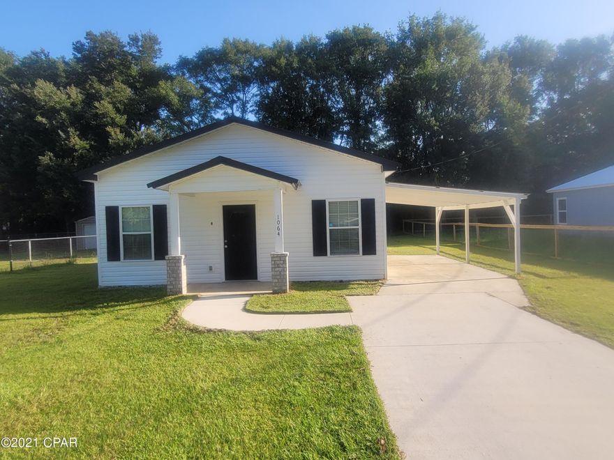 CURRENTLY UNDER CONTRACT, SELLER ACCEPTING BACKUP OFFERS. Charming 3/2 steel frame home built in 2017 is ready to go and waiting for its new family.  This home features a open kitchen with plenty of storage, new stainless refrigerator and microwave. The stainless stove can be operated with your phone, a breakfast bar for additional seating or quick meals. Master bedroom has master bathroom. 2 additional bedrooms and full bathroom. The home has been recently updated throughout with fresh paint, new blinds, Mohawk vinyl plank flooring, tile in bathrooms and laundry room. Electric tankless water heater. Covered front porch. Attached single car carport. Nice, easy to maintain lot. Close to grocery store, post office, and other amenities.