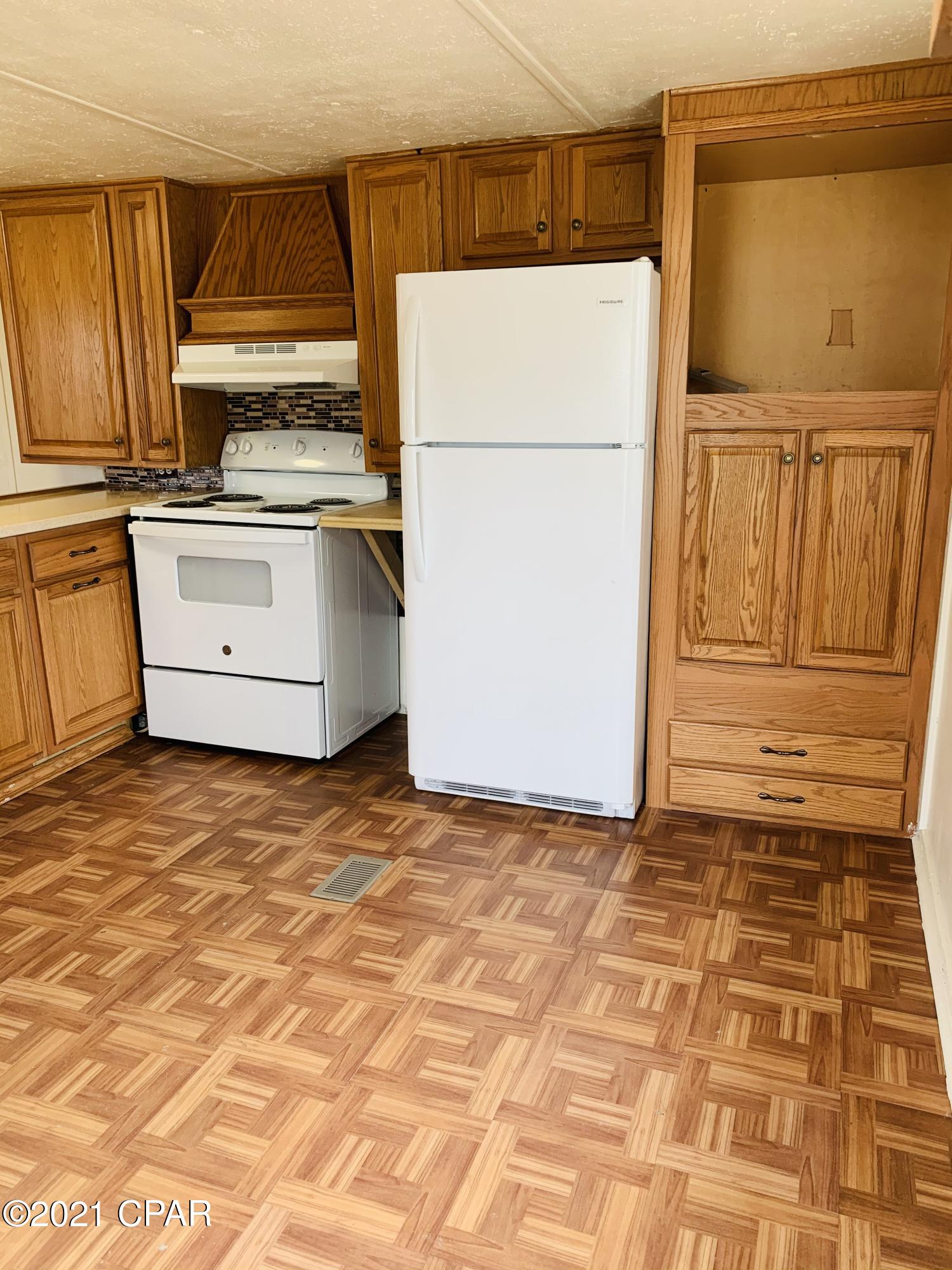 [No Recorded Subdiv] - Land