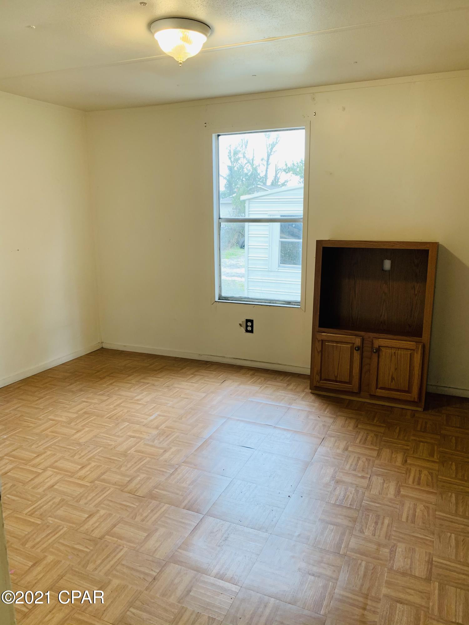 [No Recorded Subdiv] - Land