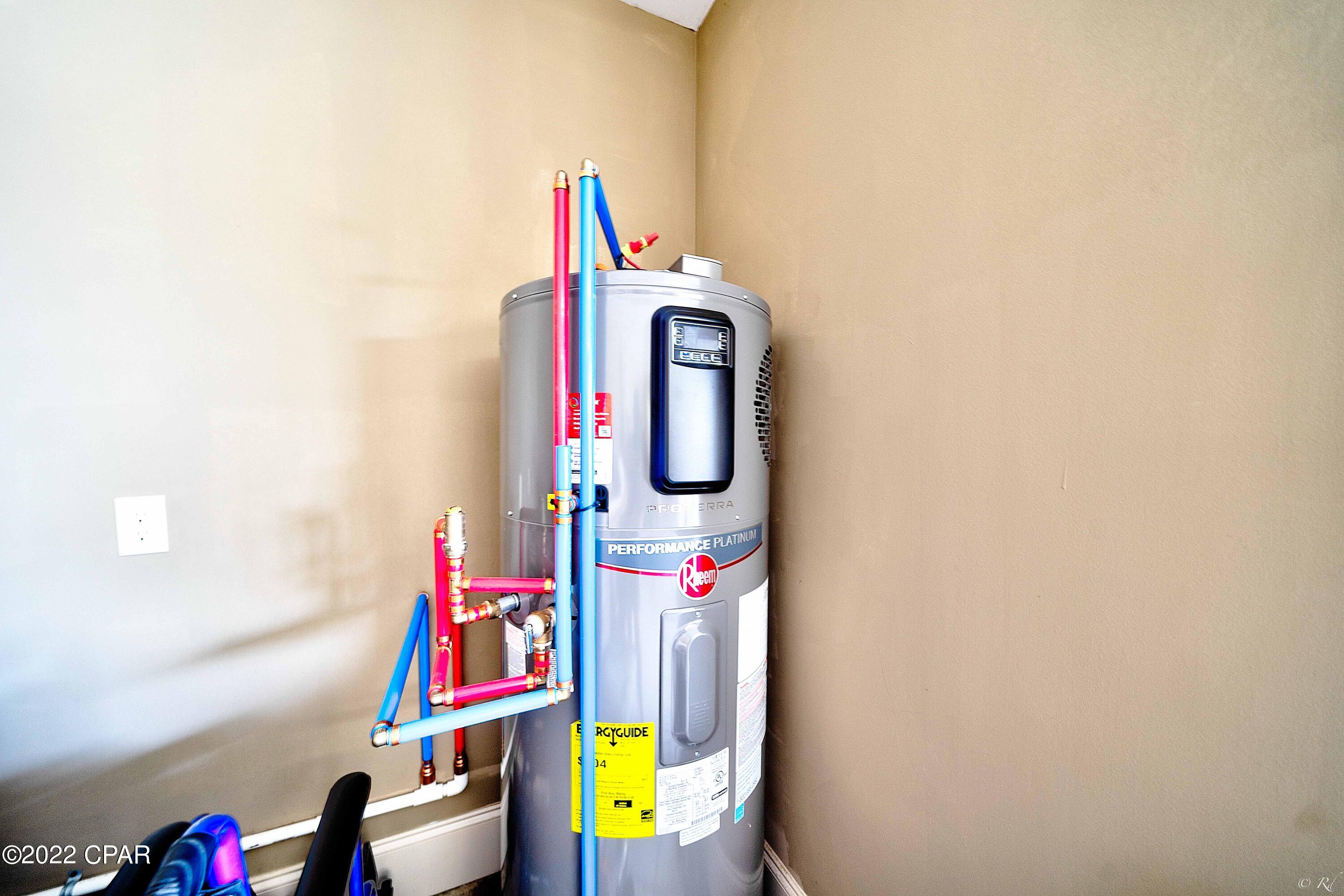 College Oaks - Residential