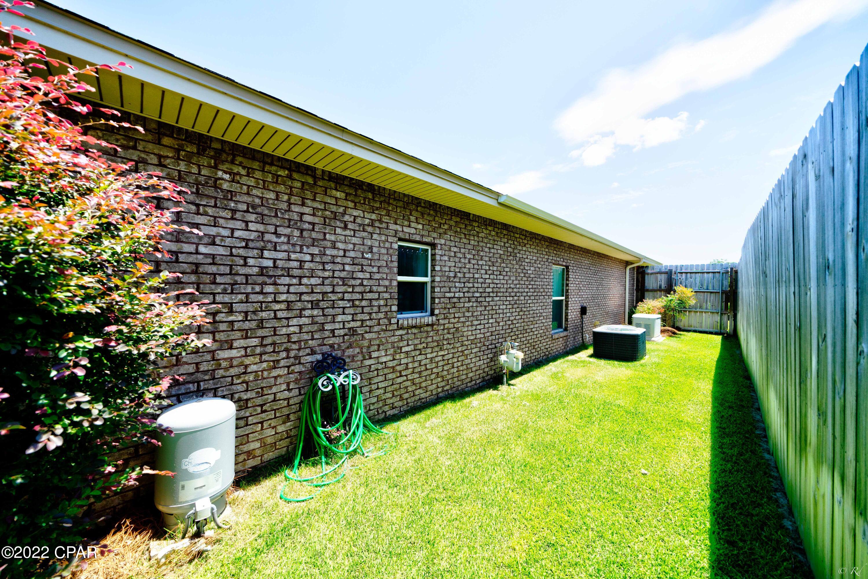 College Oaks - Residential