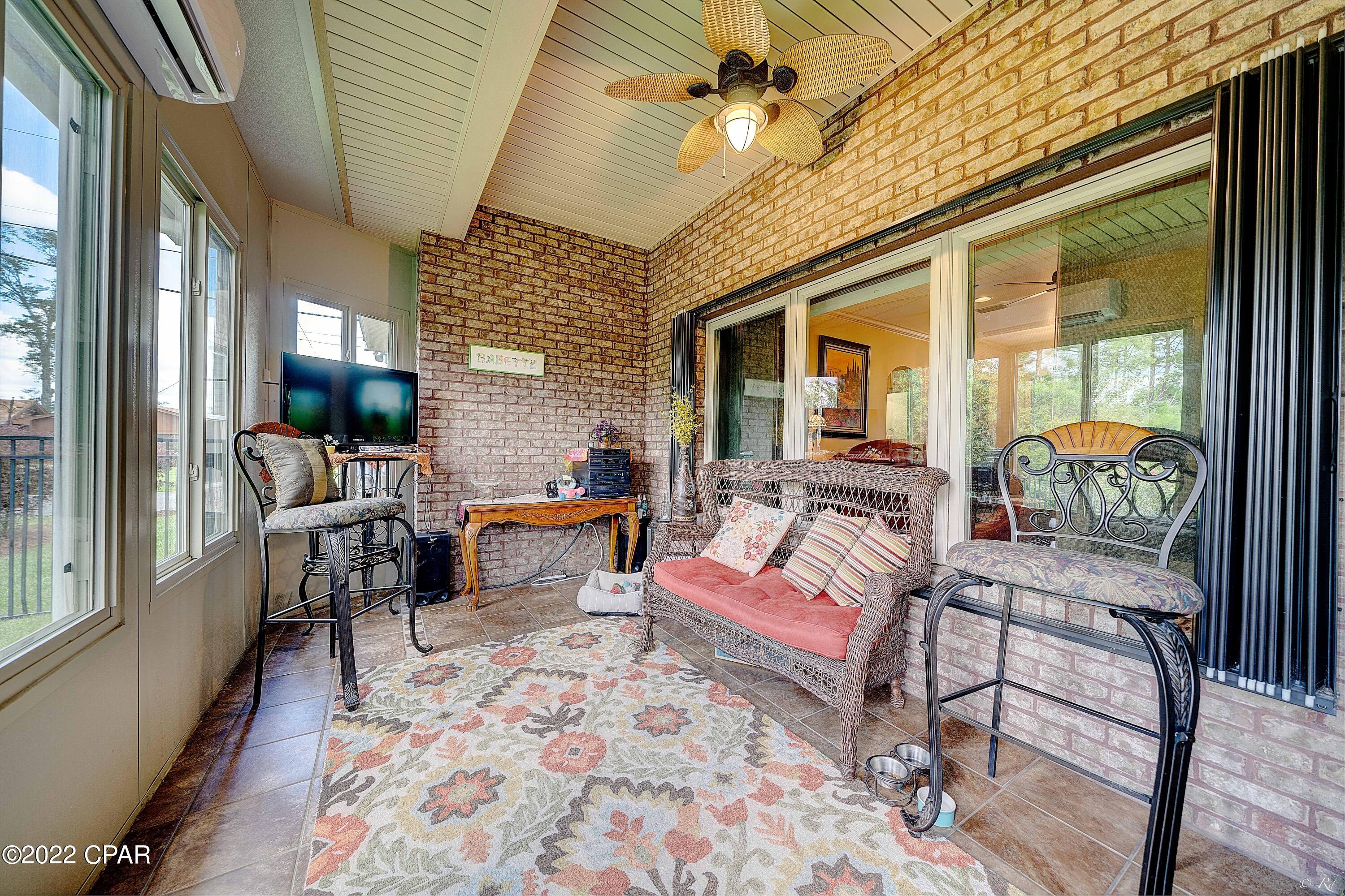 College Oaks - Residential