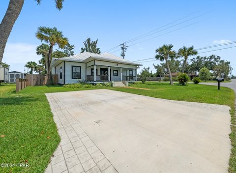 A home in Lynn Haven