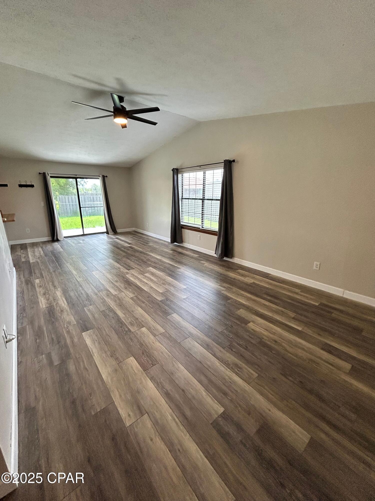 [No Recorded Subdiv] - Residential Lease