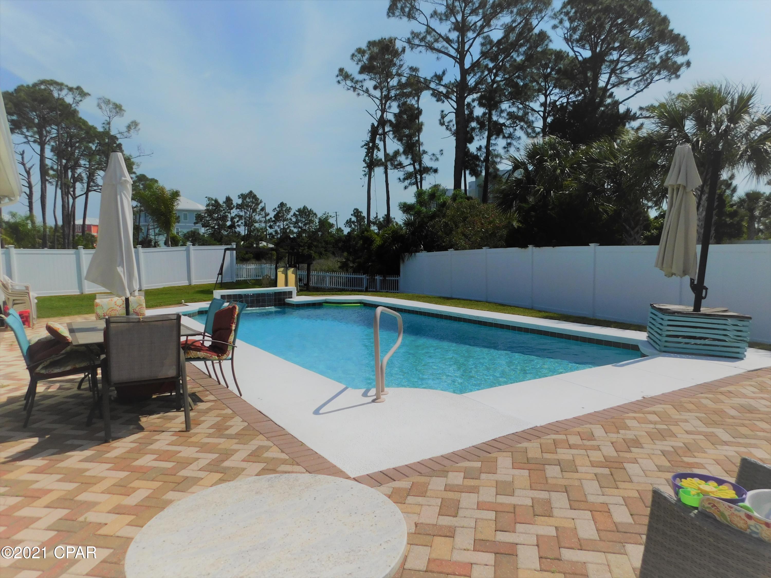 Dolphin Bay - Residential