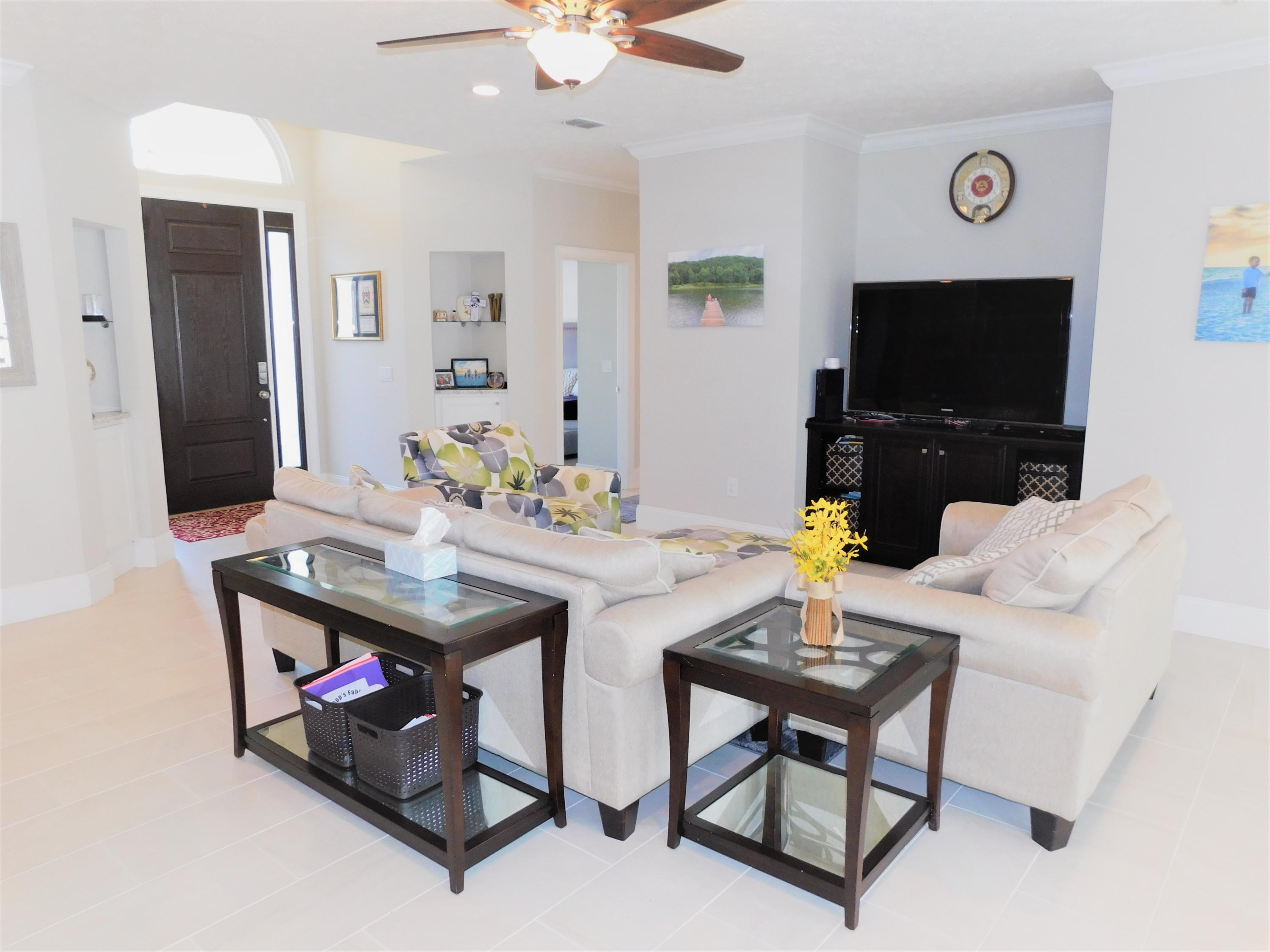 Dolphin Bay - Residential