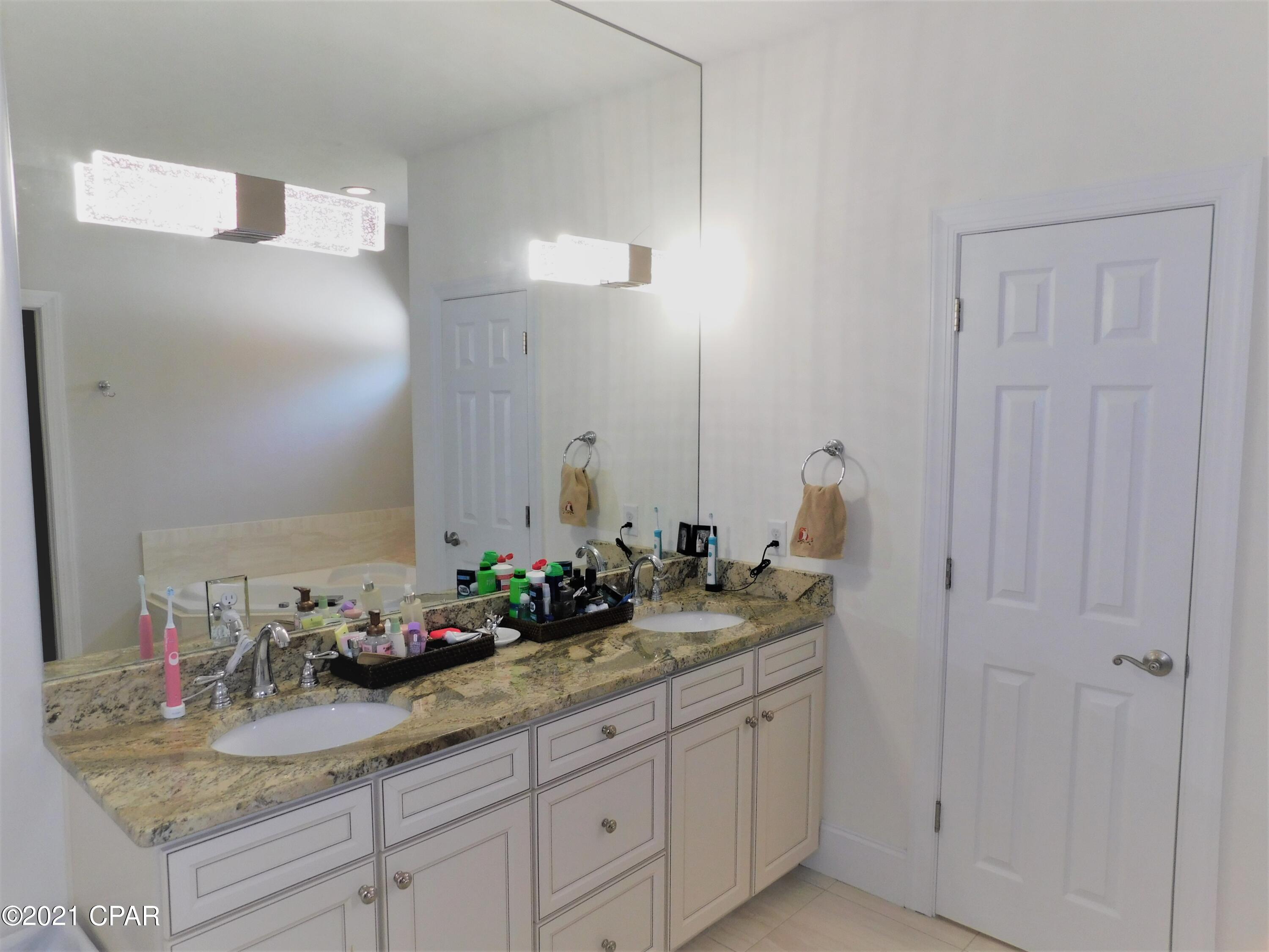 Dolphin Bay - Residential