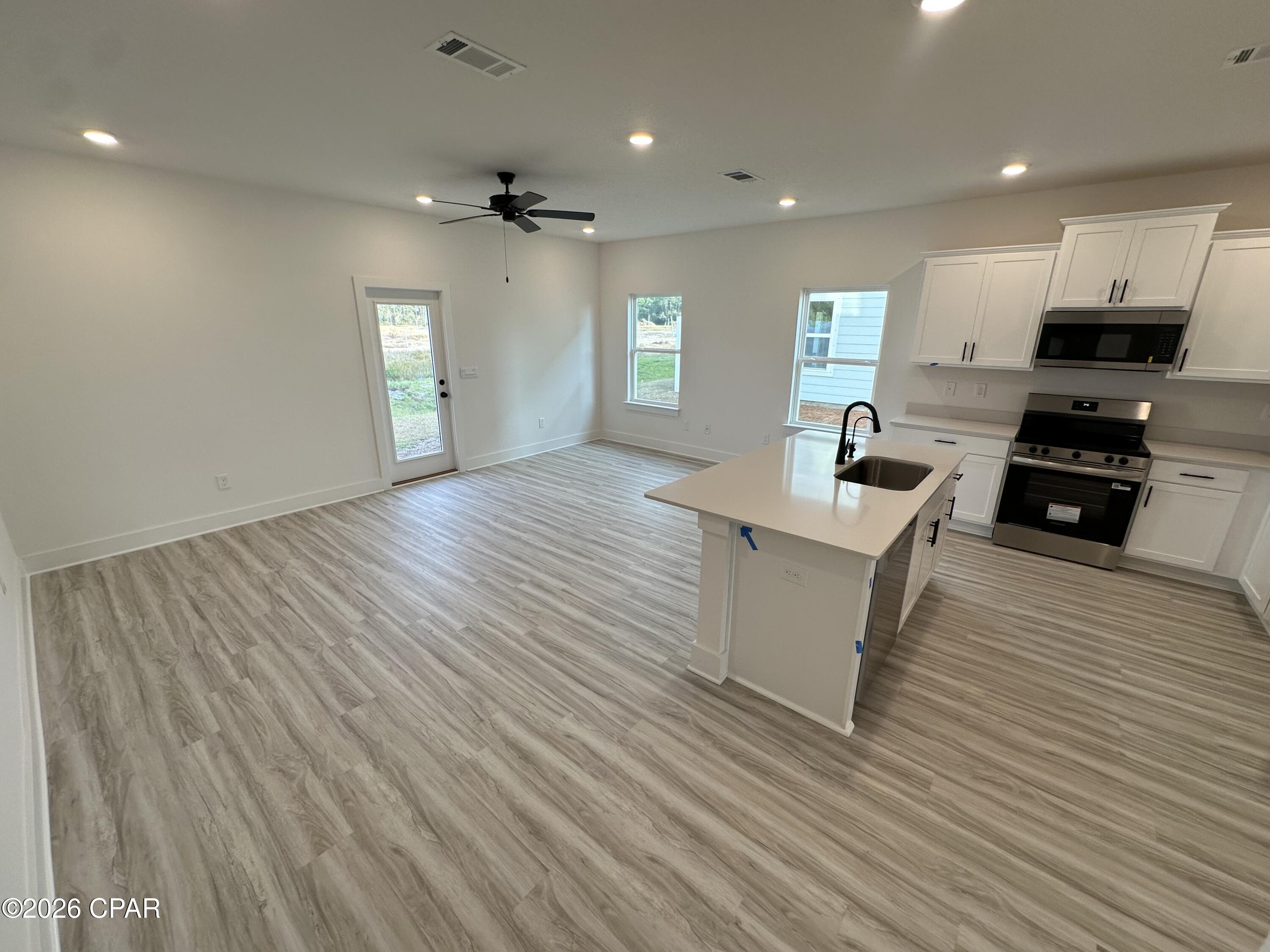 [No Recorded Subdiv] - Residential Lease